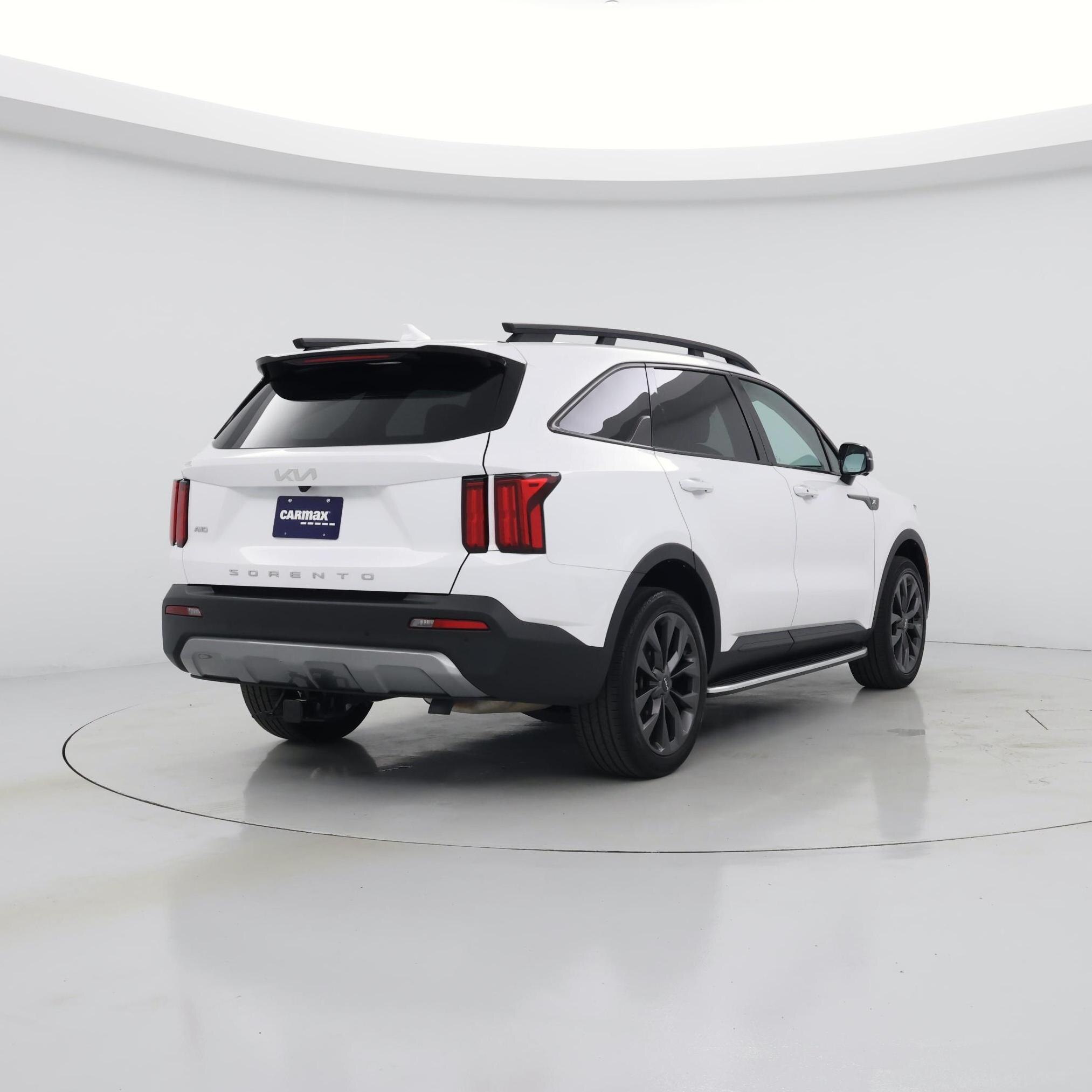 Thumbnail: 2022 Kia Sorento - 8