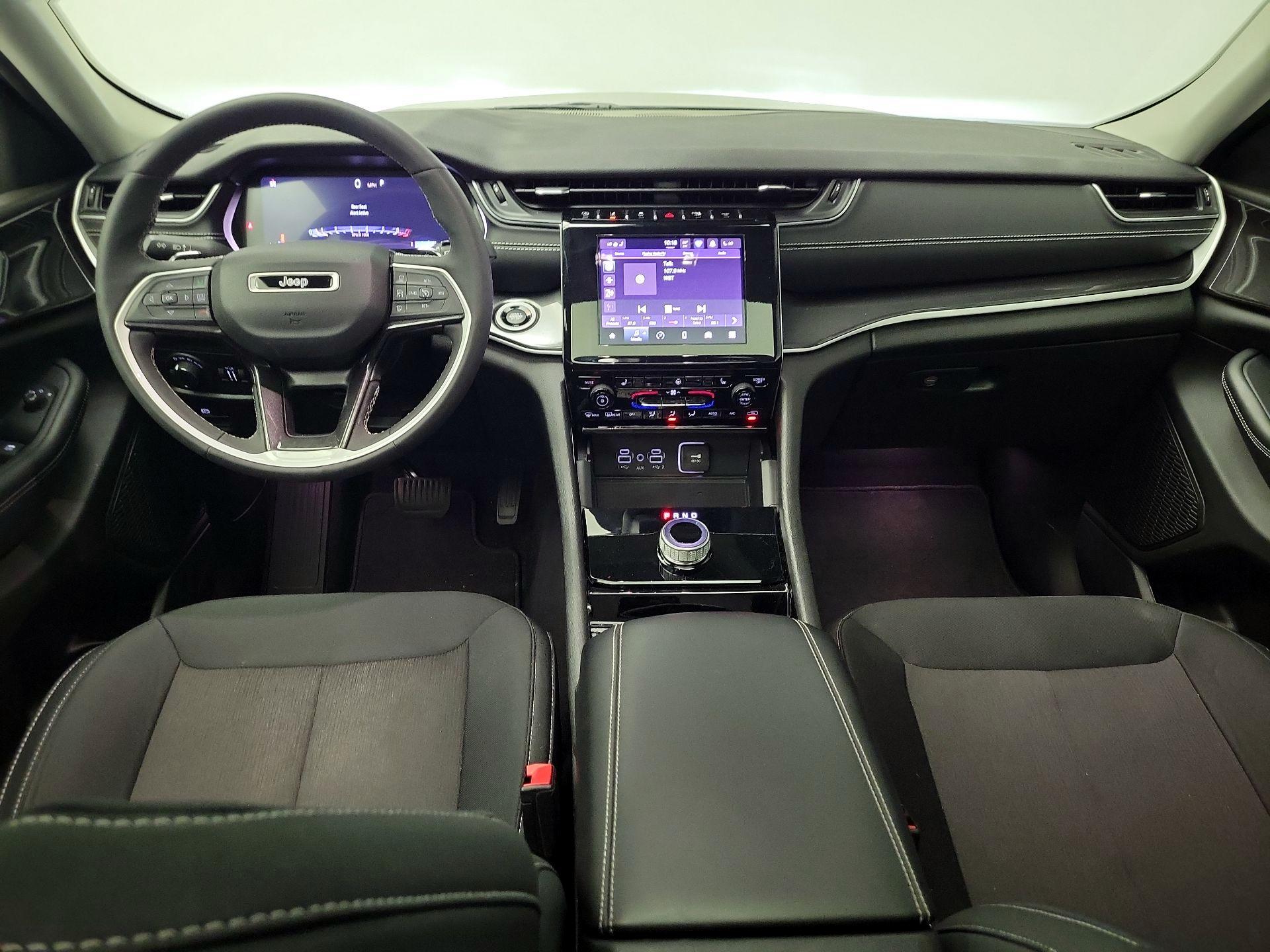 Thumbnail: 2023 Jeep Grand Cherokee - 9