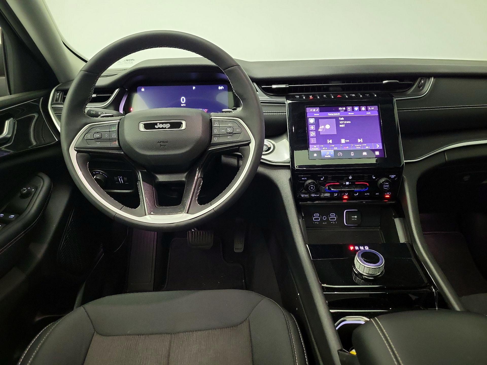 Thumbnail: 2023 Jeep Grand Cherokee - 10