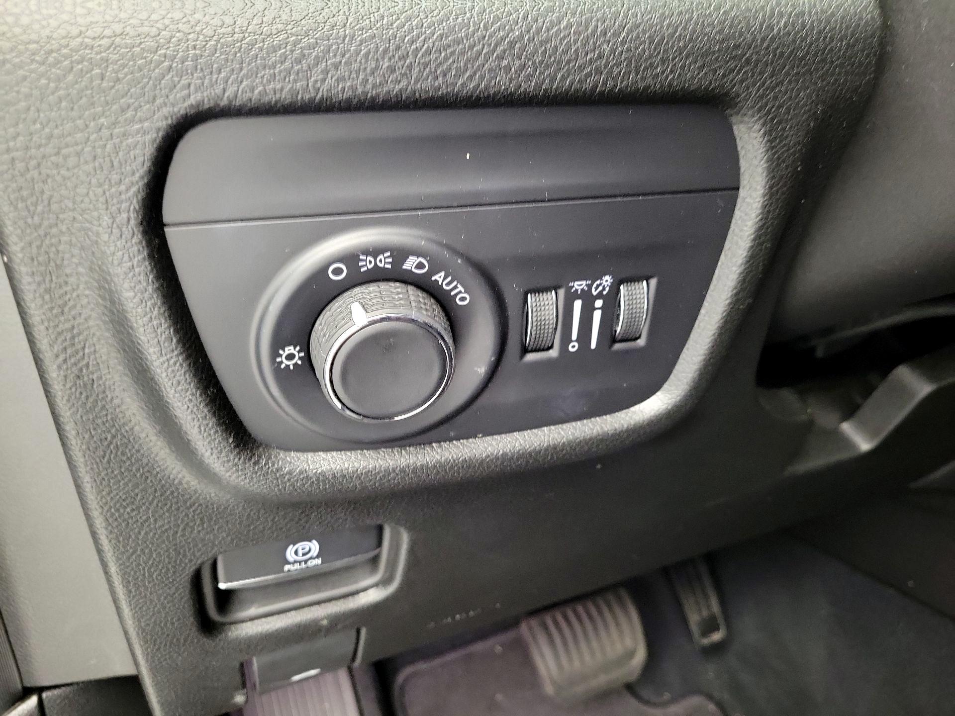 Thumbnail: 2023 Jeep Grand Cherokee - 13