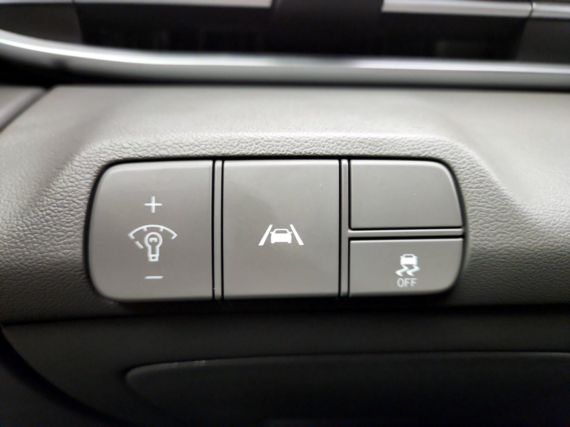 Thumbnail: 2023 Hyundai Elantra - 13