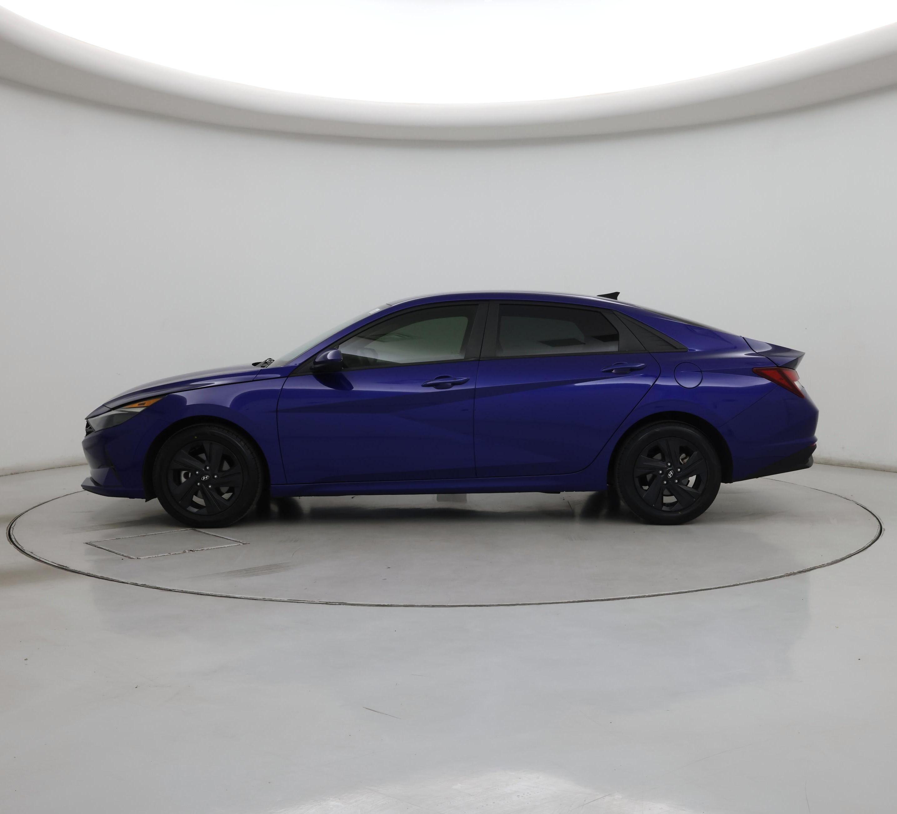 Thumbnail: 2023 Hyundai Elantra - 3