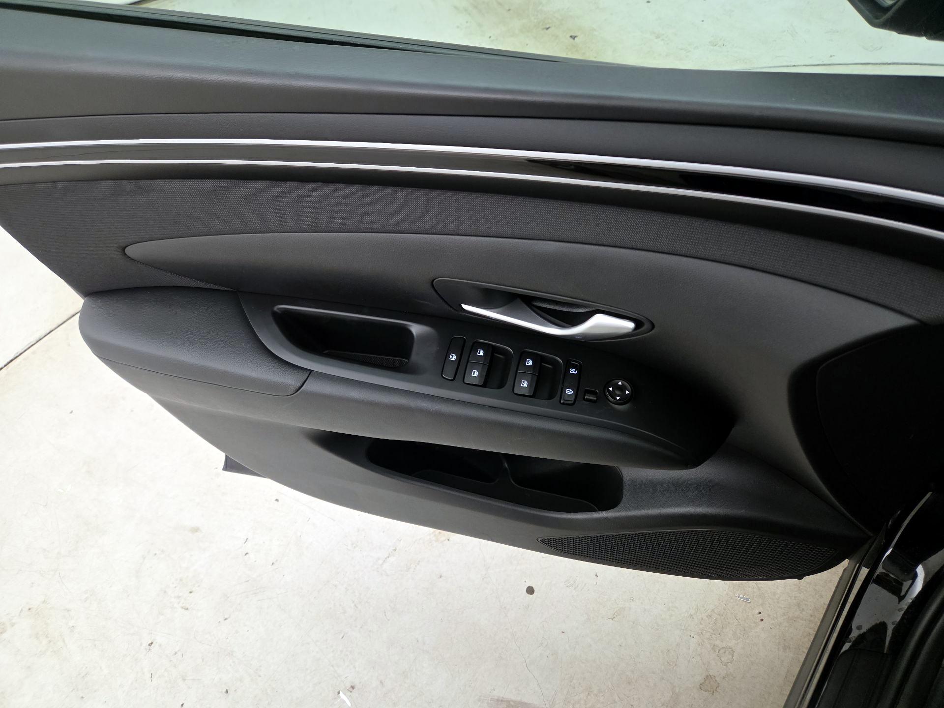 Thumbnail: 2023 Hyundai Tucson - 12