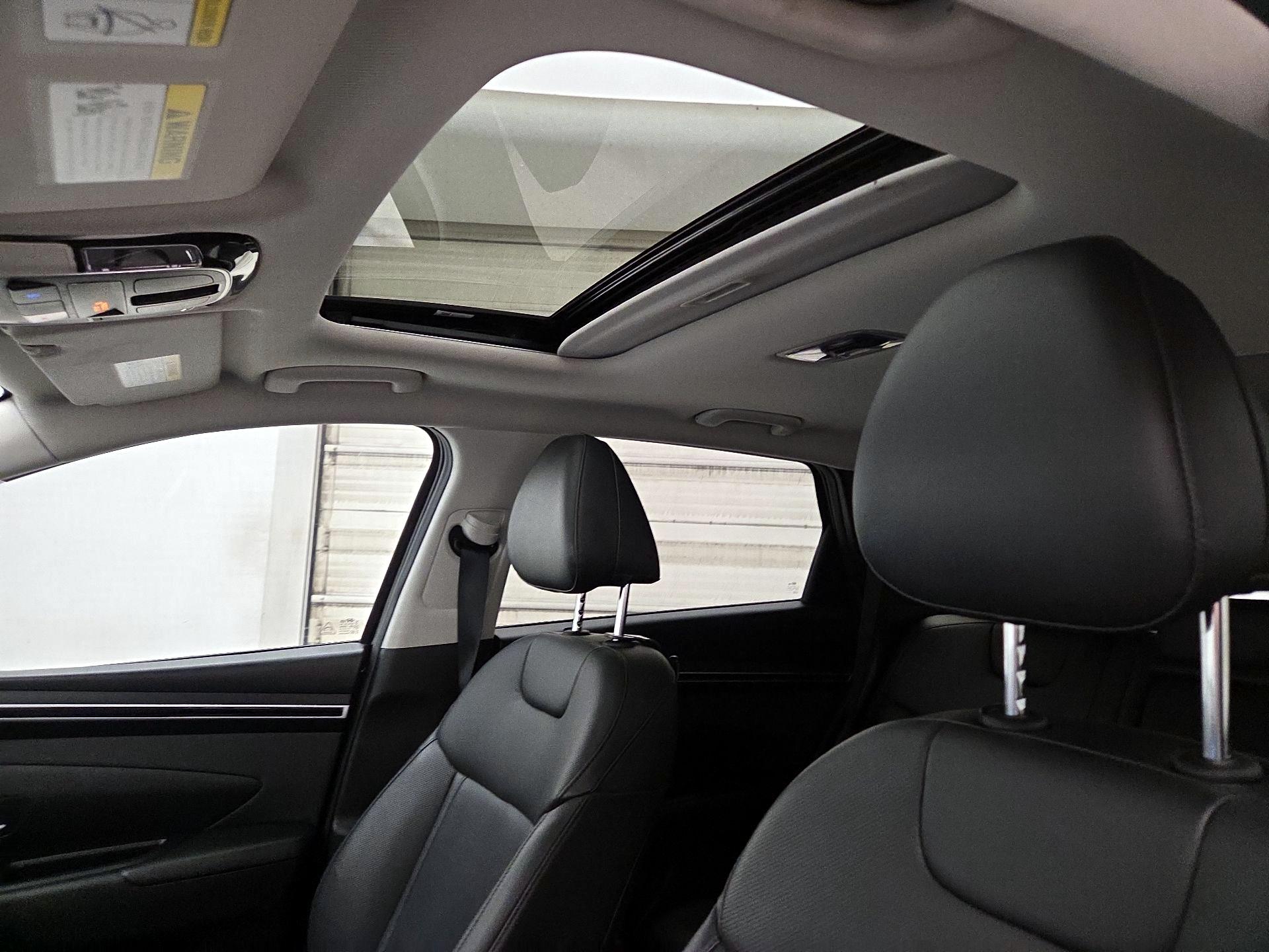 Thumbnail: 2023 Hyundai Tucson - 19