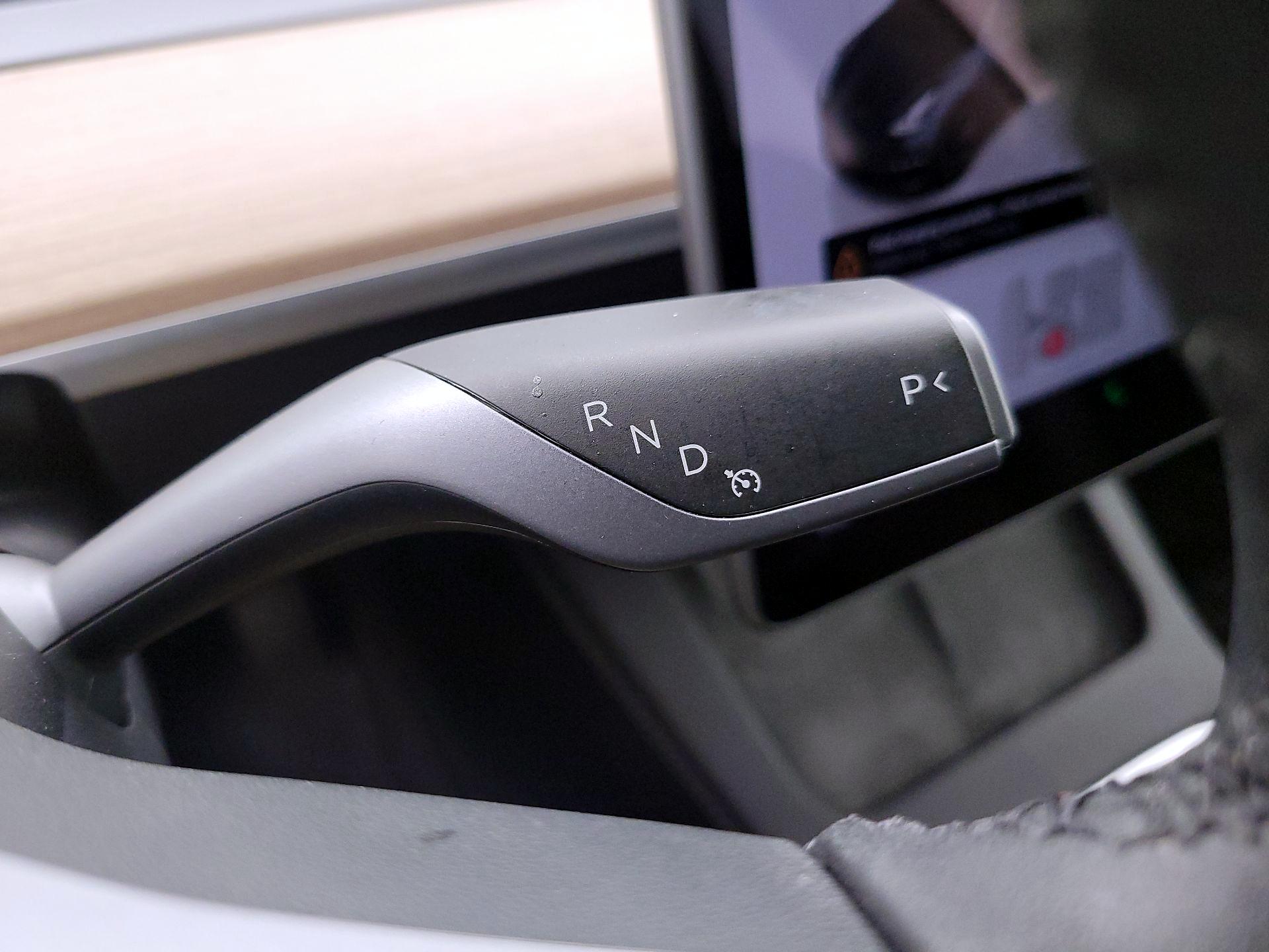 Thumbnail: 2023 Tesla Model 3 - 17