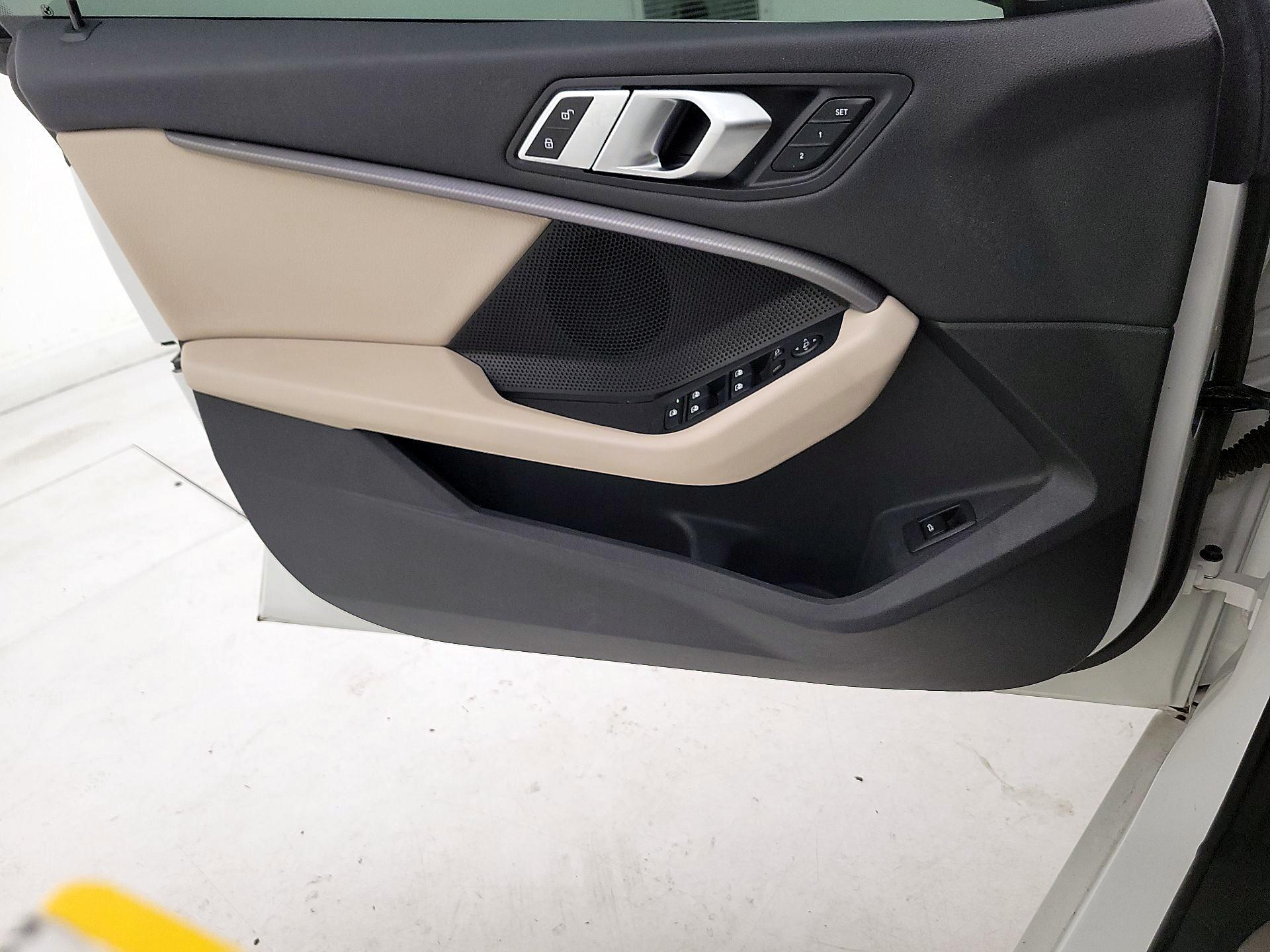 Thumbnail: 2021 BMW 2 Series - 10