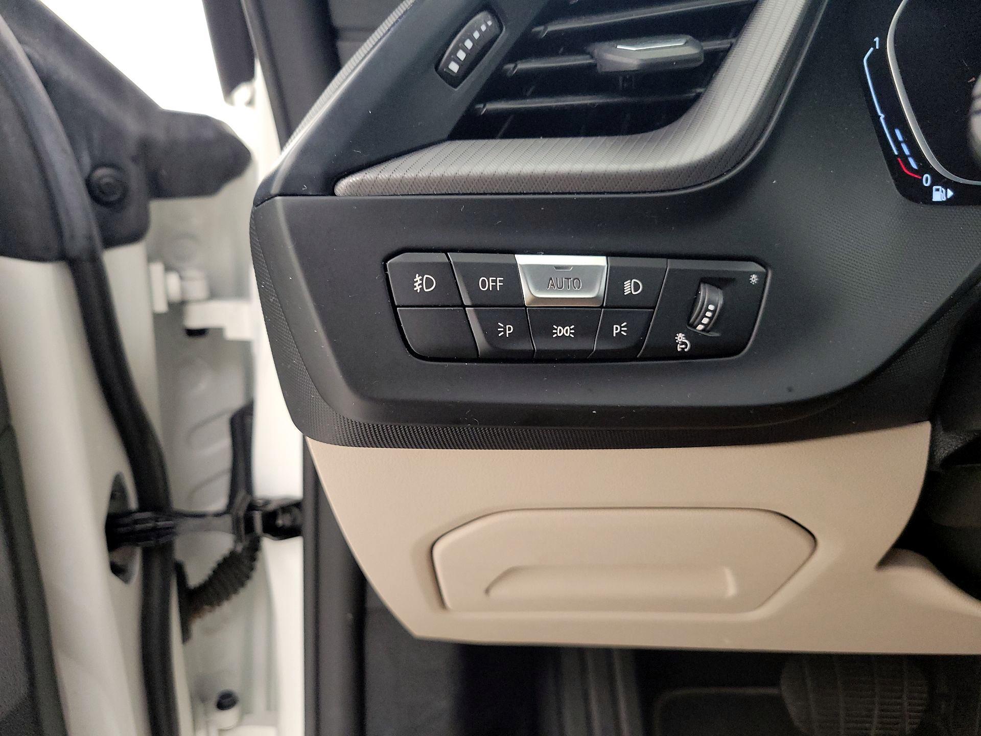 Thumbnail: 2021 BMW 2 Series - 11