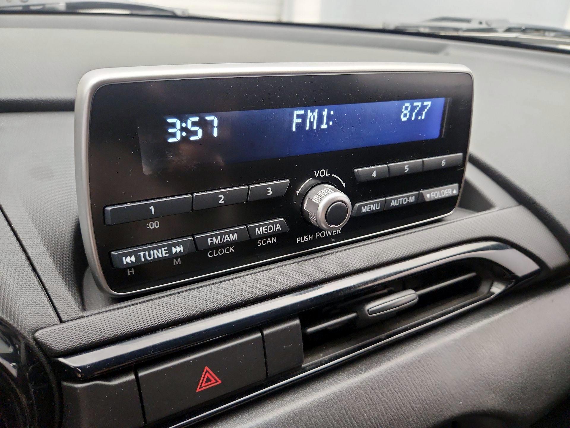 Thumbnail: 2017 Mazda MX-5 Miata - 14