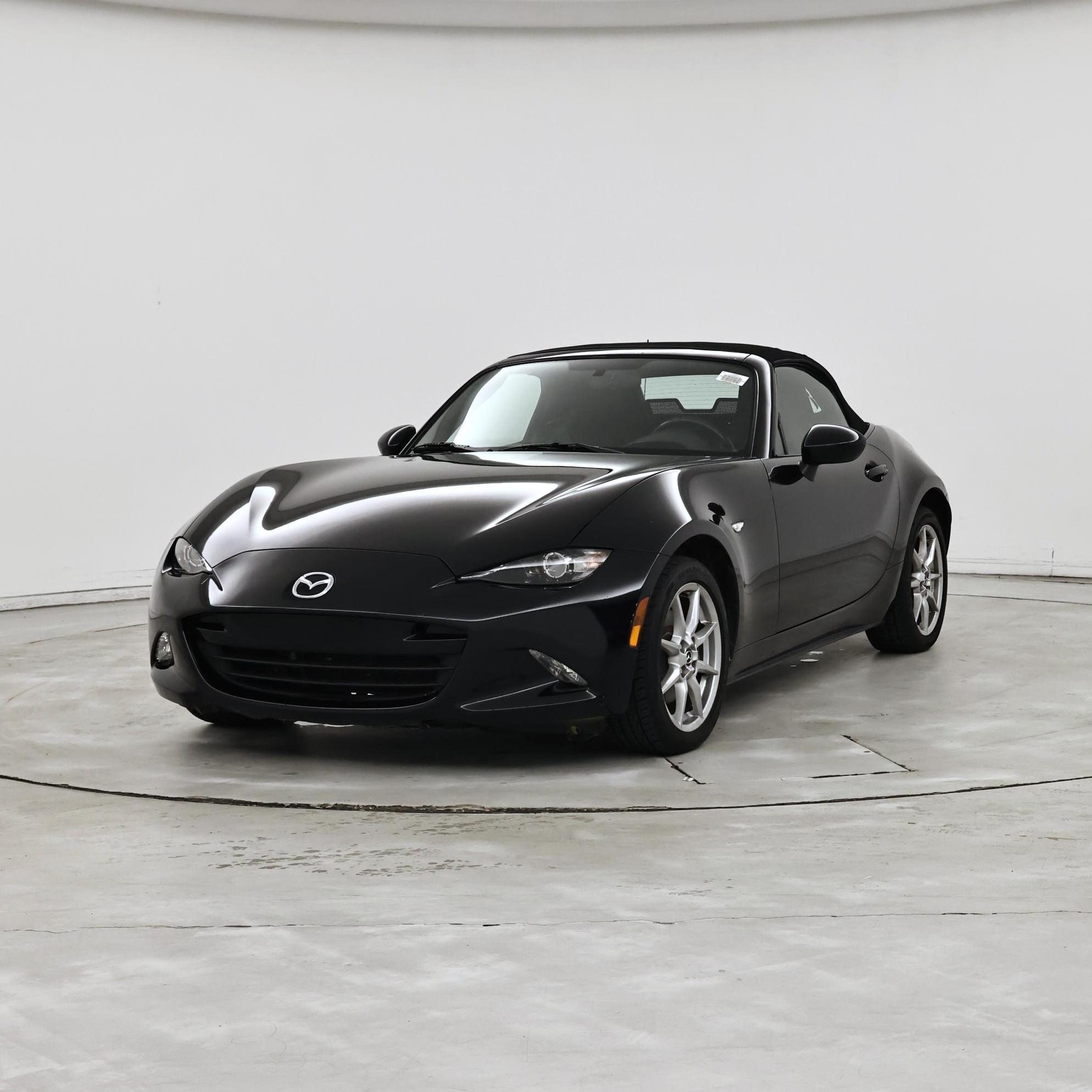 Thumbnail: 2017 Mazda MX-5 Miata - 4