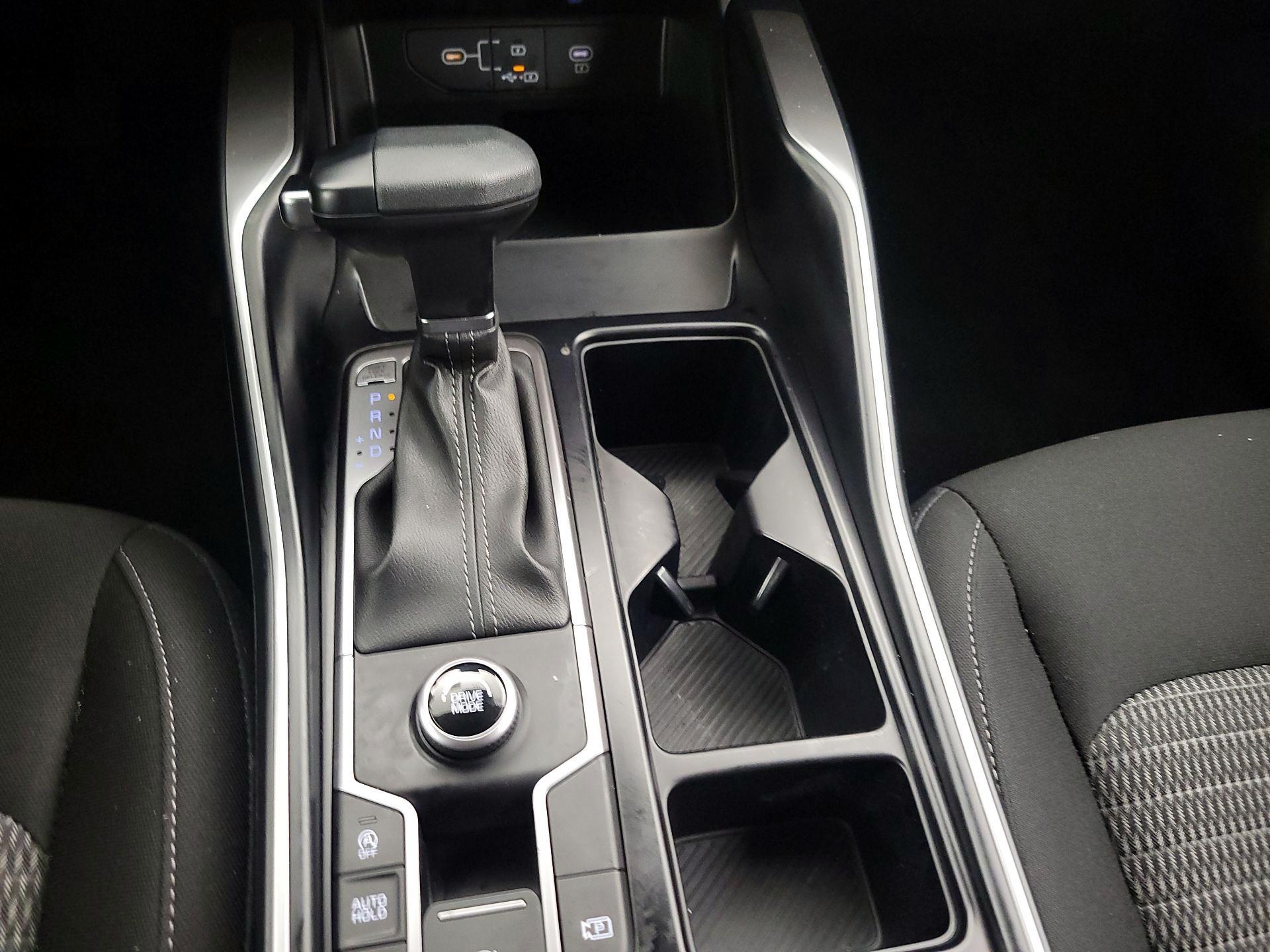 Thumbnail: 2024 Kia Sorento - 17