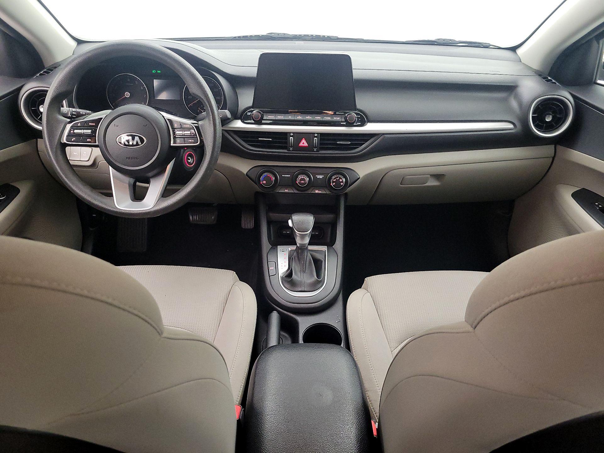 Thumbnail: 2021 Kia Forte - 9