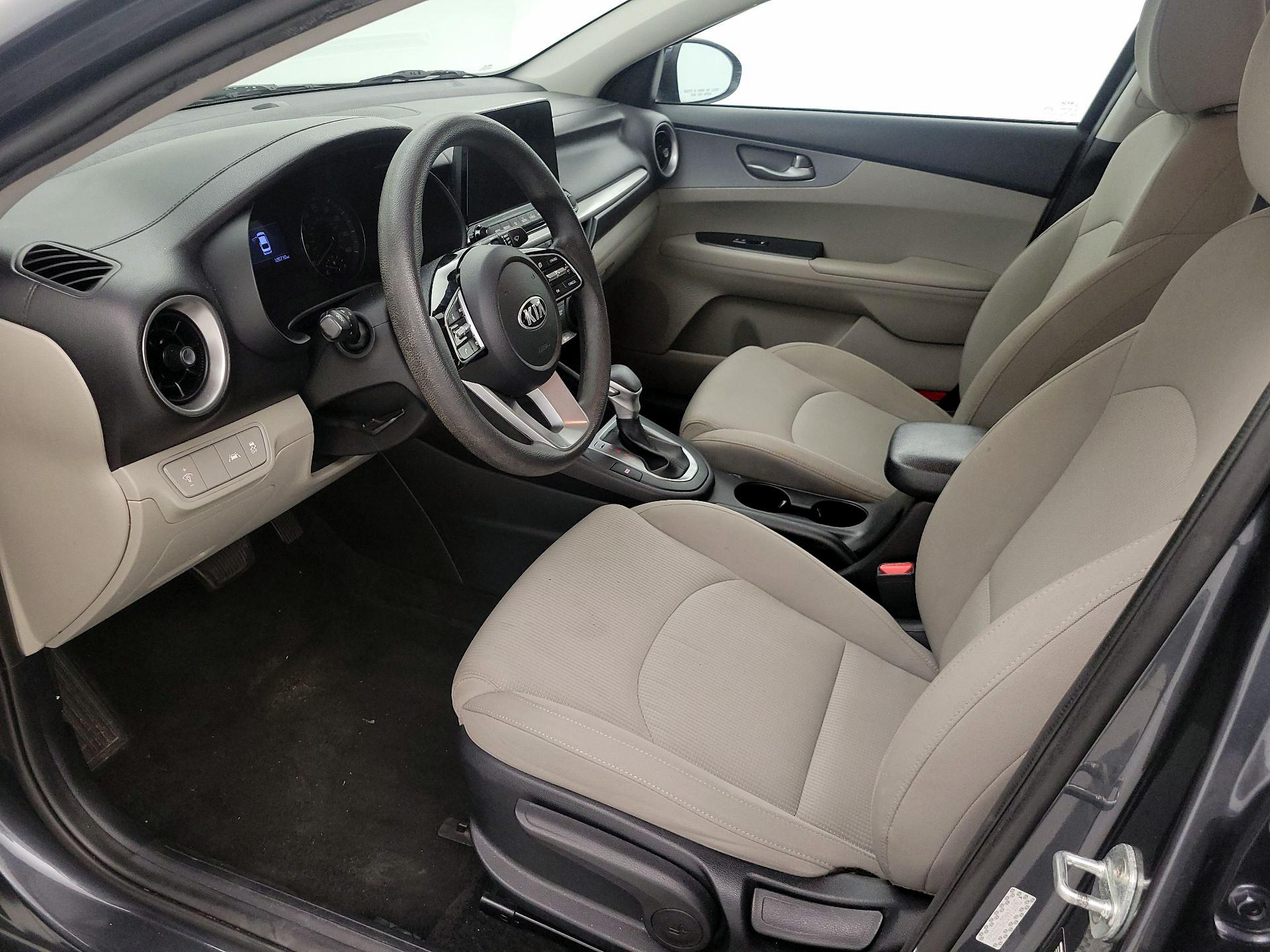 Thumbnail: 2021 Kia Forte - 11