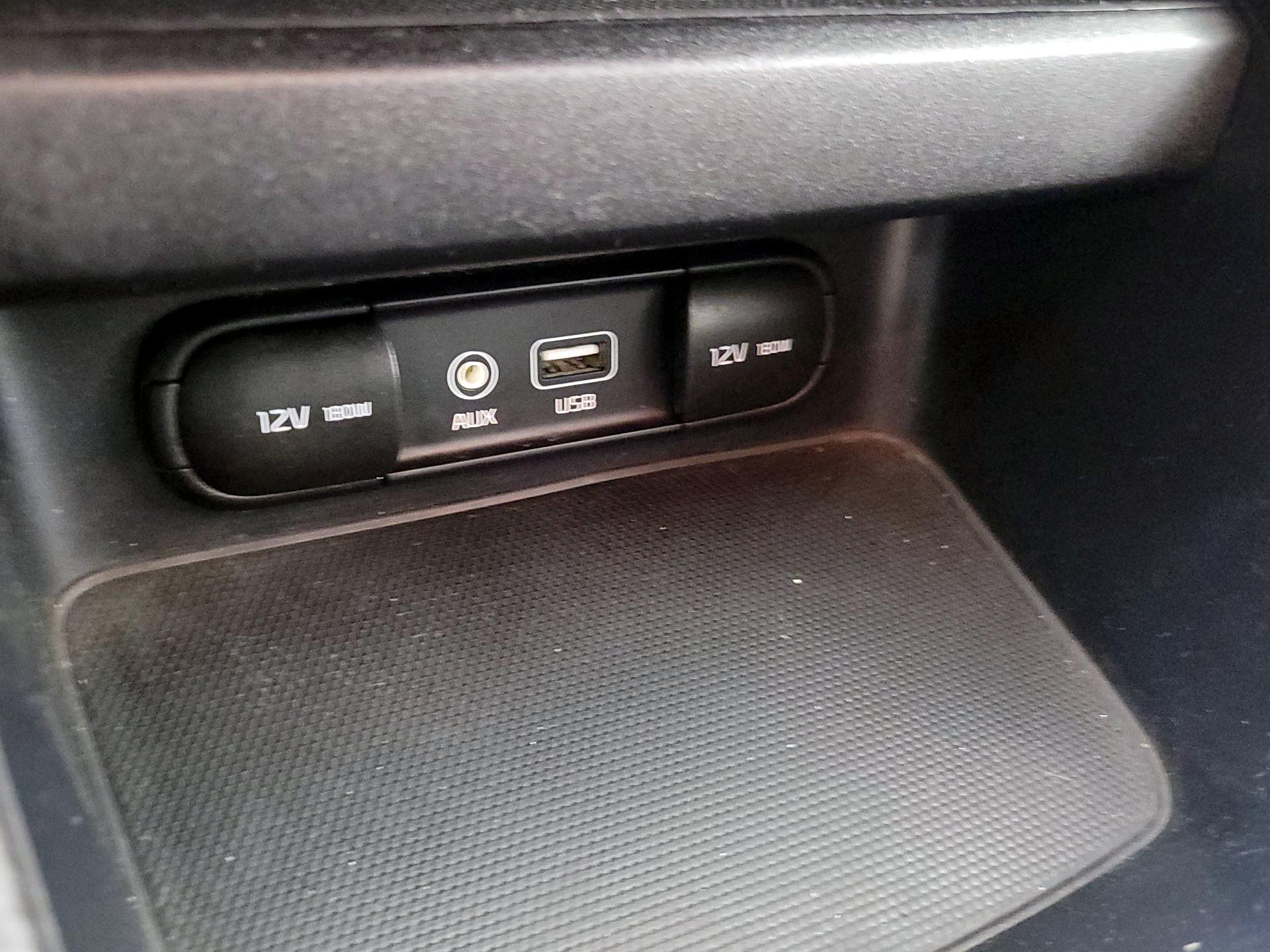 Thumbnail: 2021 Kia Forte - 18