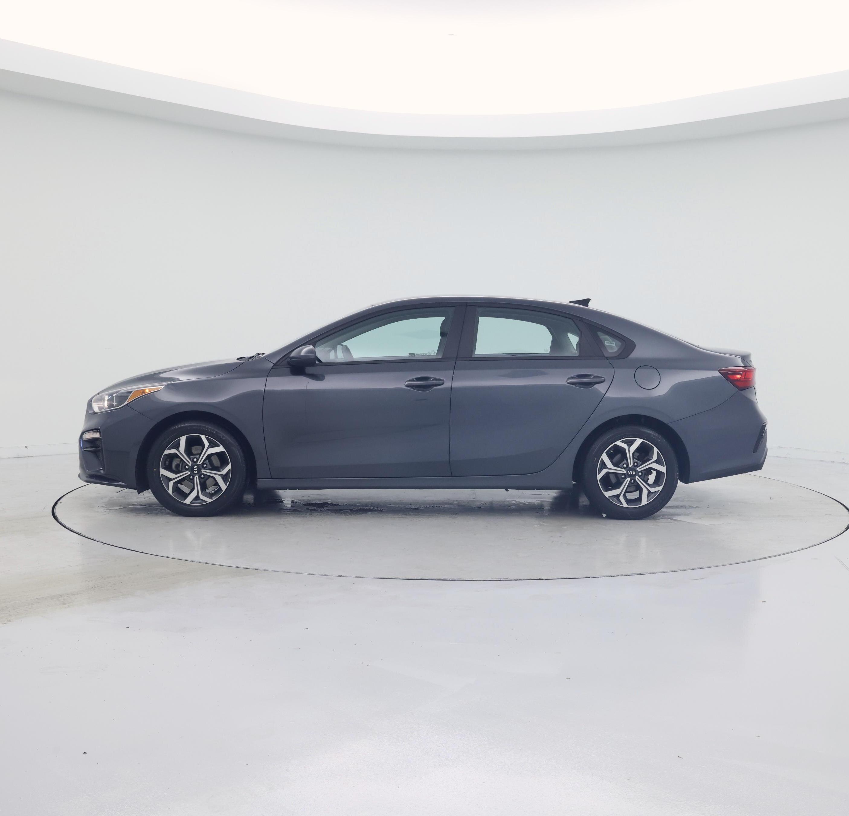 Thumbnail: 2021 Kia Forte - 3