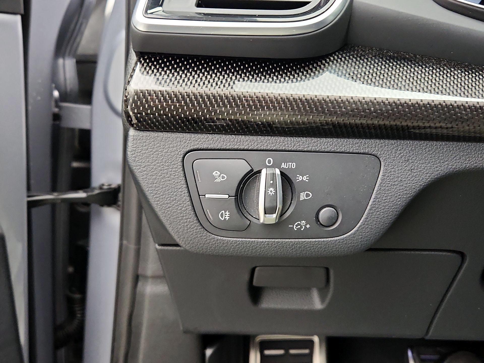 Thumbnail: 2023 Audi SQ5 - 13