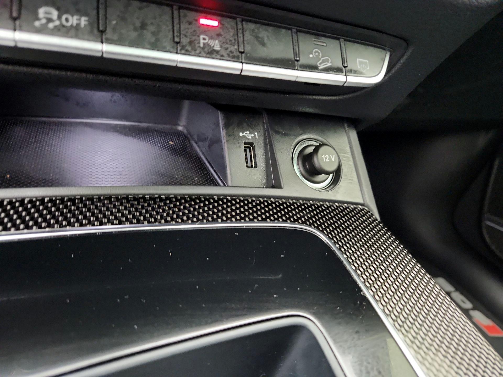 Thumbnail: 2023 Audi SQ5 - 15