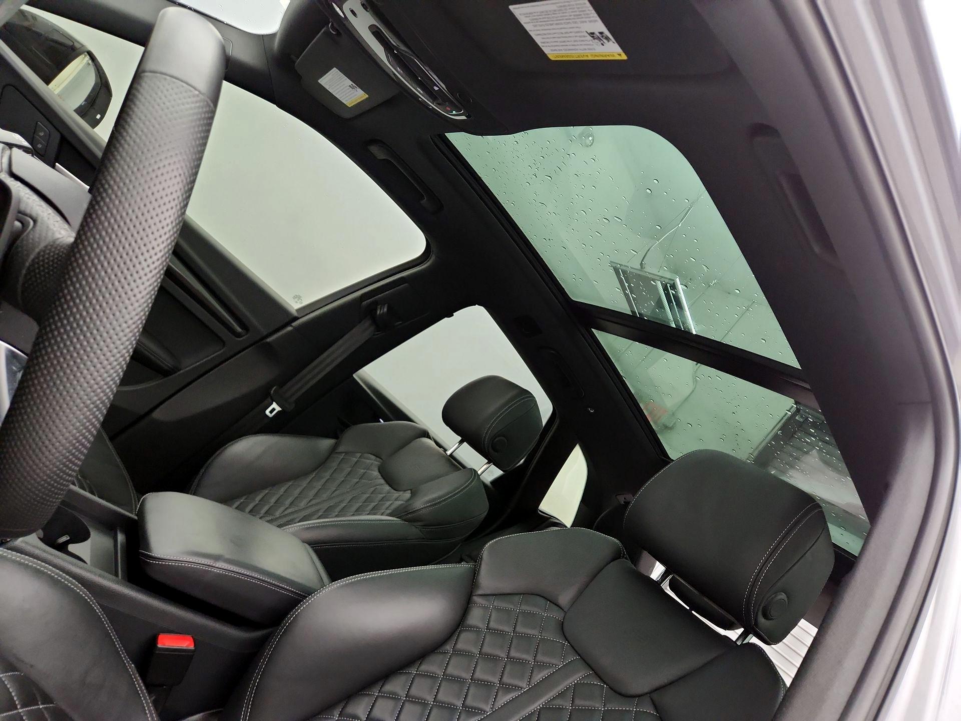 Thumbnail: 2023 Audi SQ5 - 19