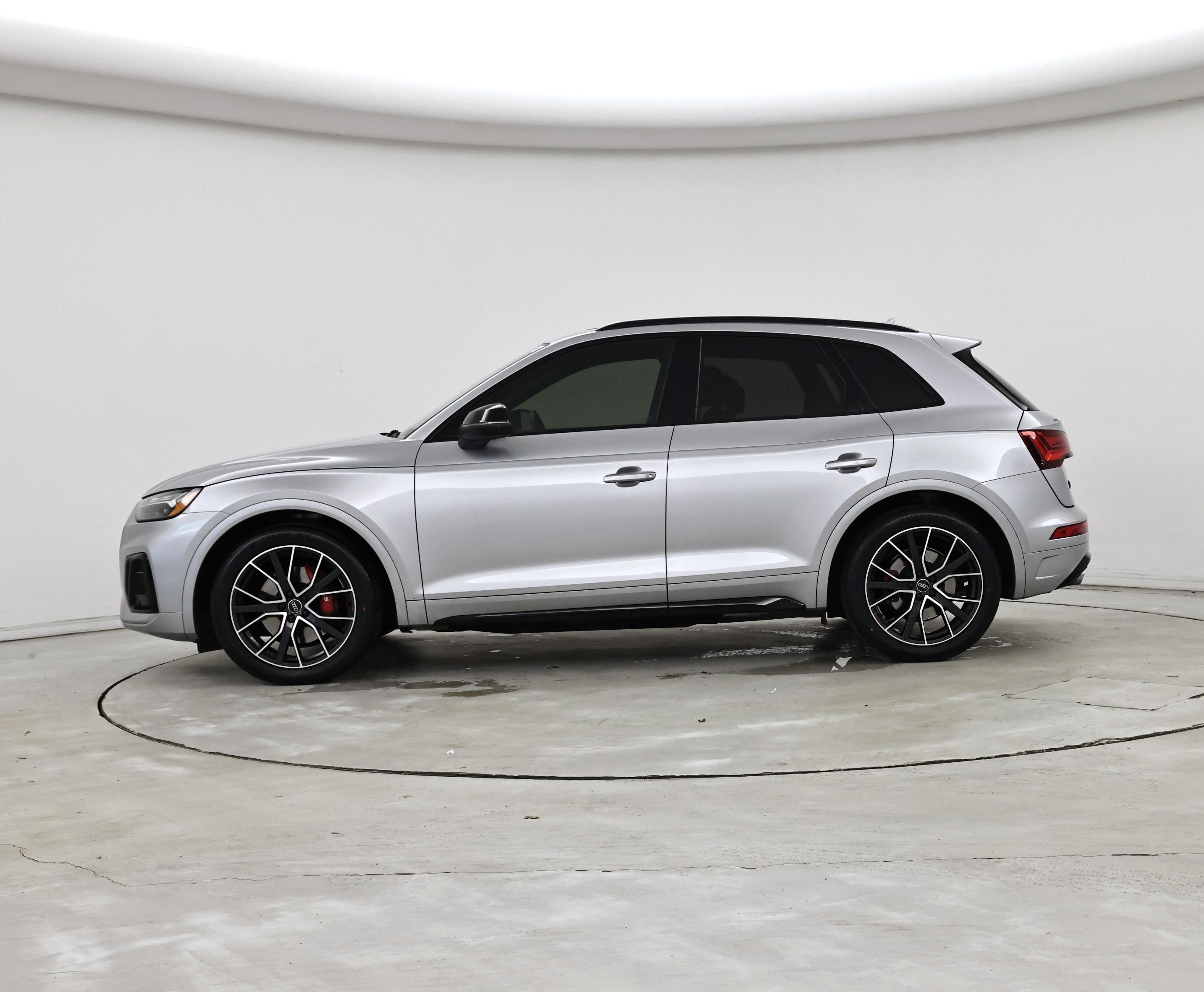Thumbnail: 2023 Audi SQ5 - 3