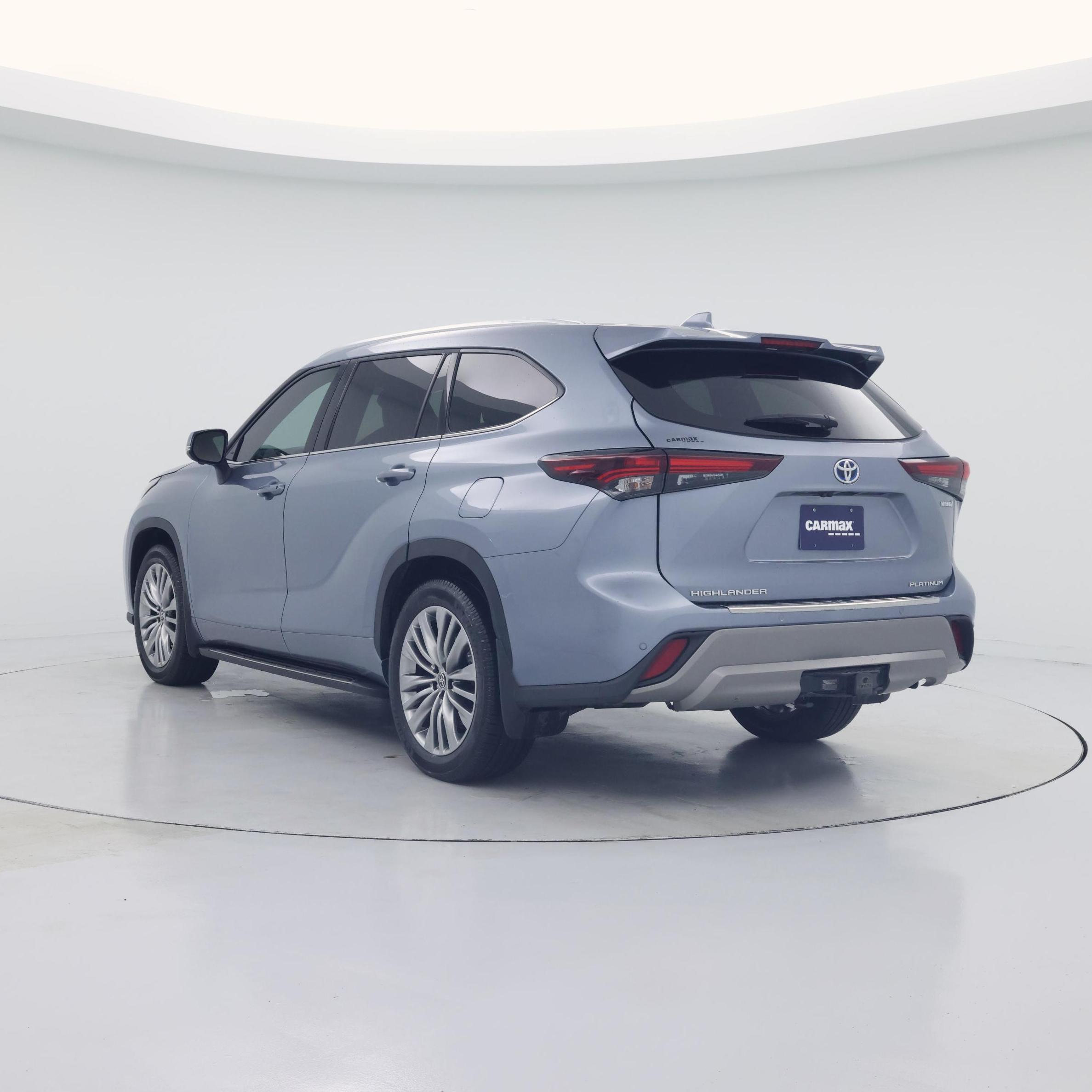 Thumbnail: 2024 Toyota Highlander - 2