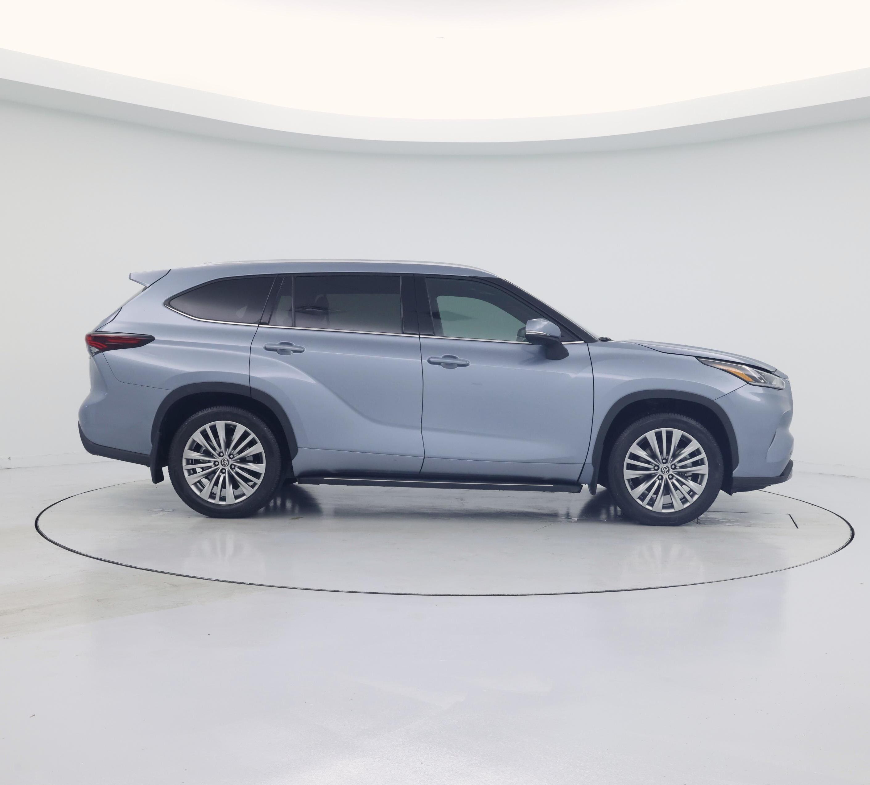 Thumbnail: 2024 Toyota Highlander - 7