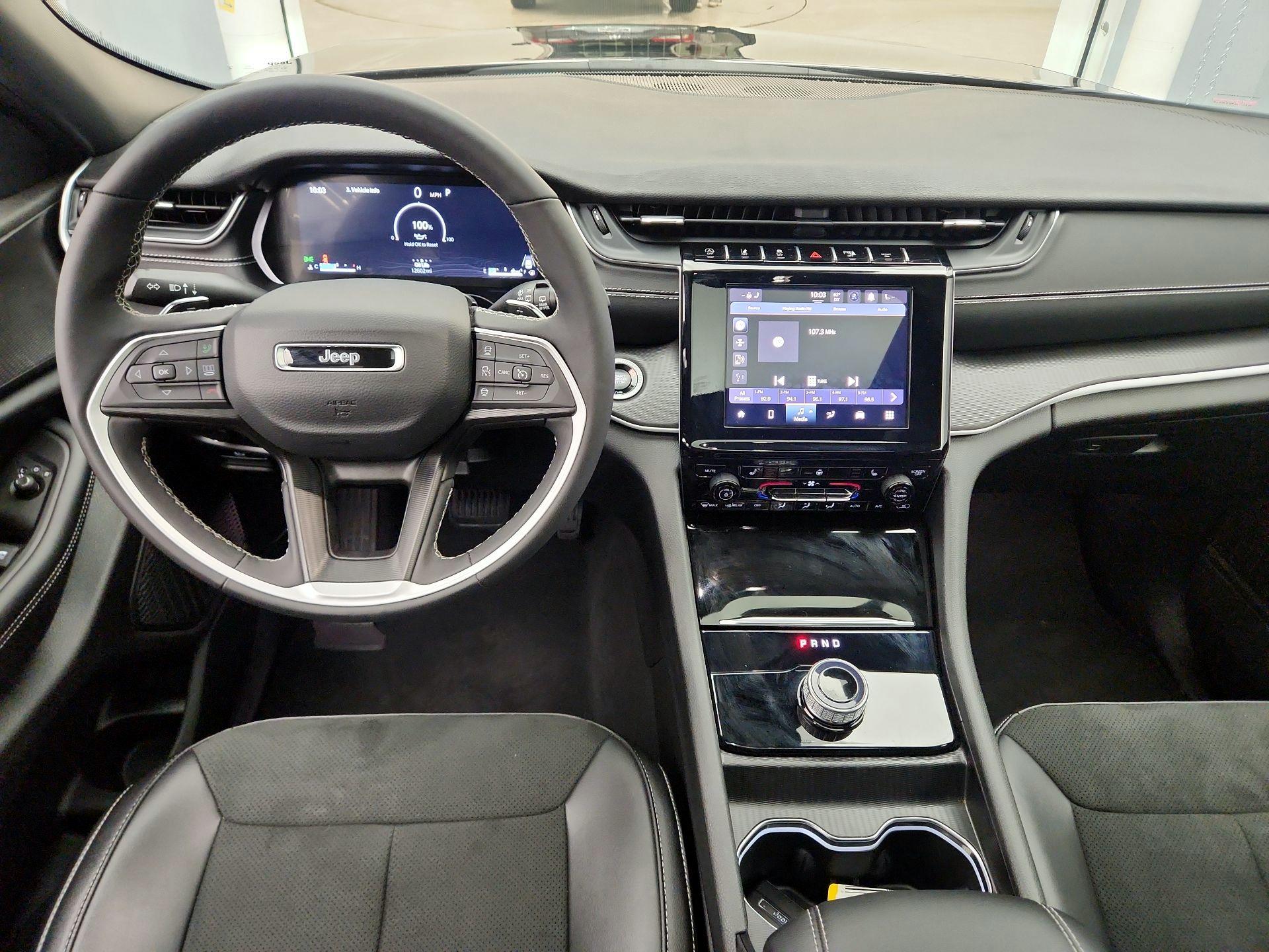 Thumbnail: 2025 Jeep Grand Cherokee - 9