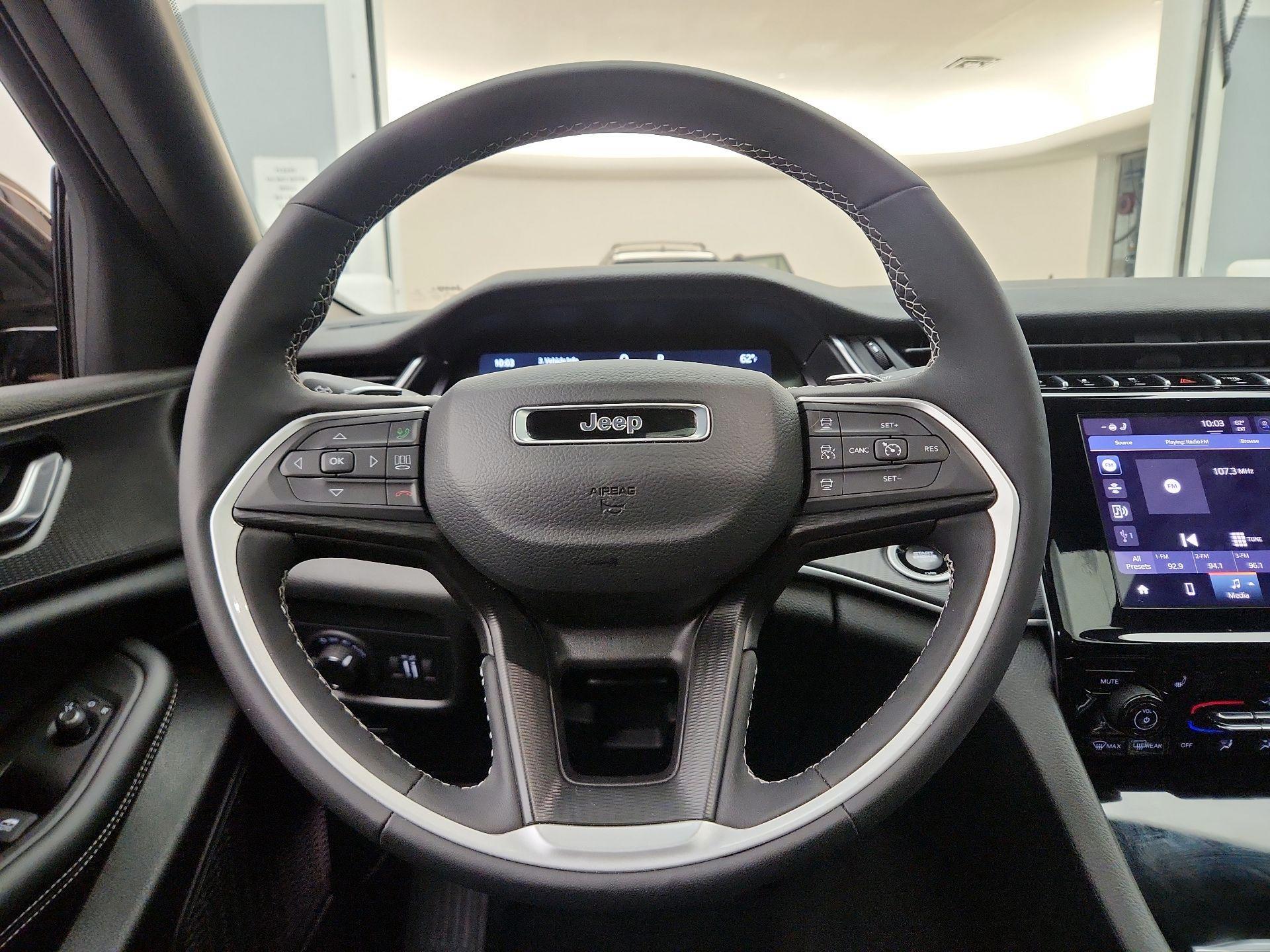 Thumbnail: 2025 Jeep Grand Cherokee - 10