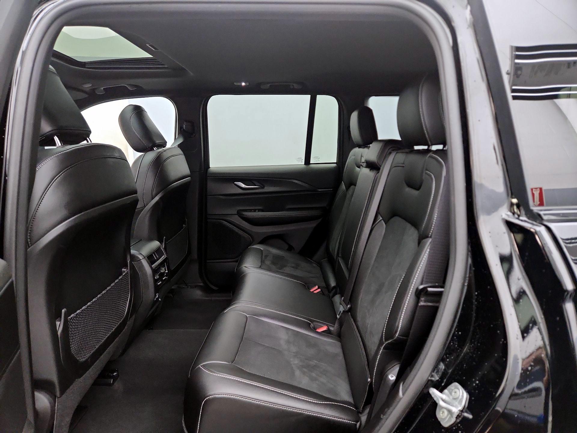 Thumbnail: 2025 Jeep Grand Cherokee - 20