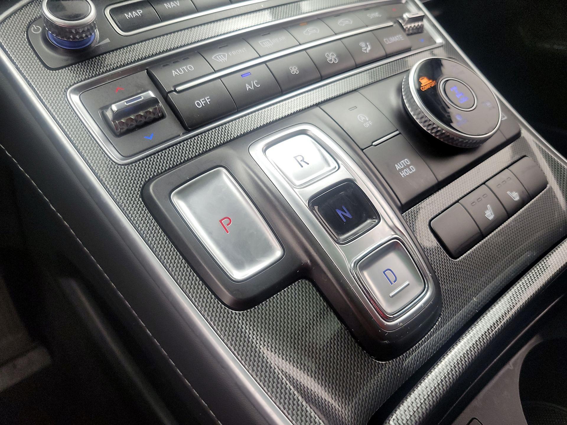 Thumbnail: 2023 Hyundai Santa Fe - 17