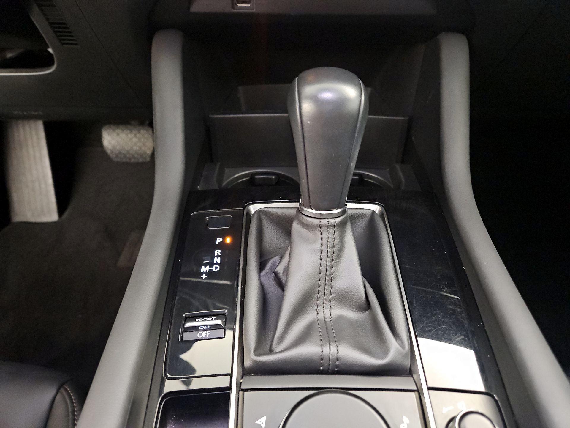 Thumbnail: 2019 Mazda Mazda3 - 17