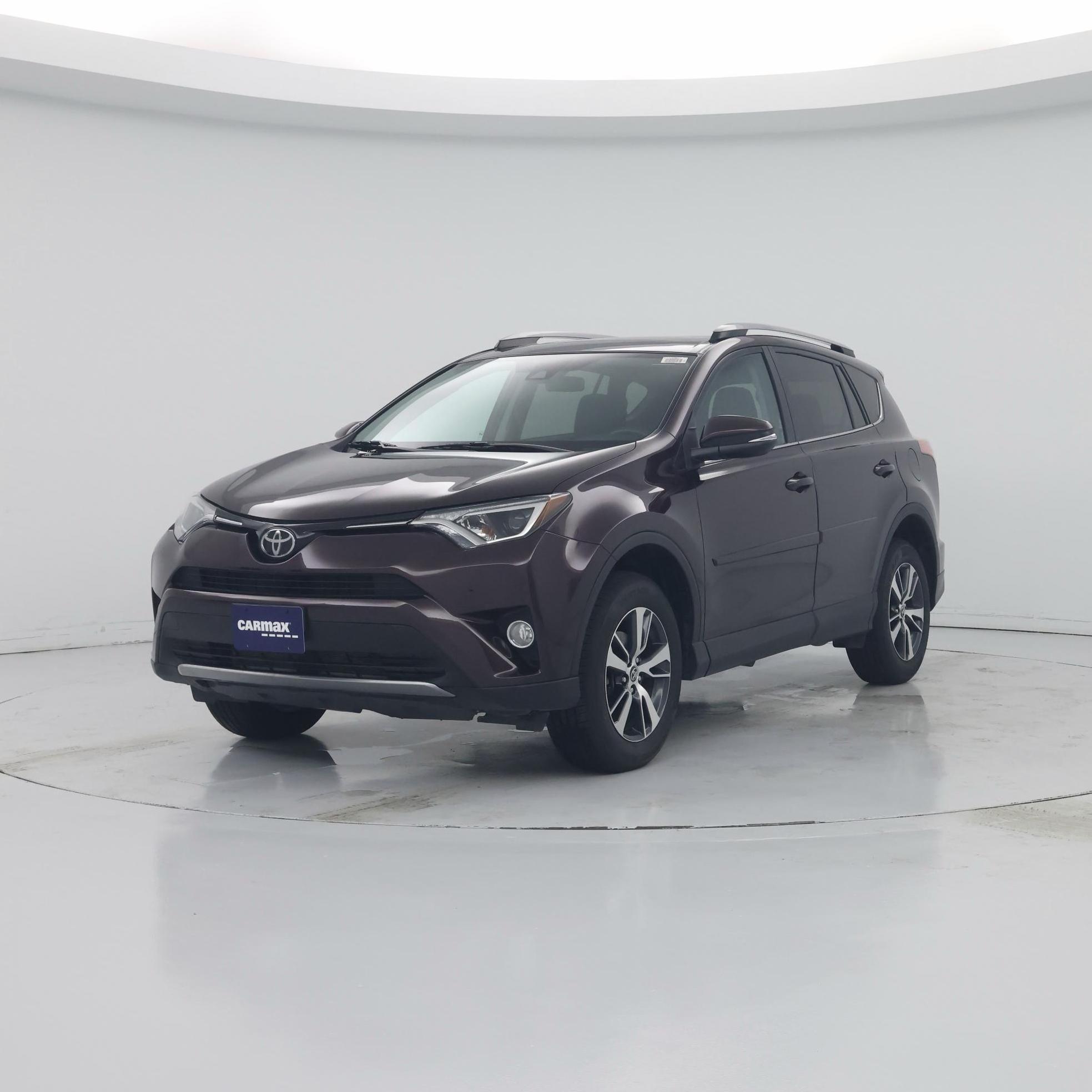 Thumbnail: 2017 Toyota RAV4 - 4