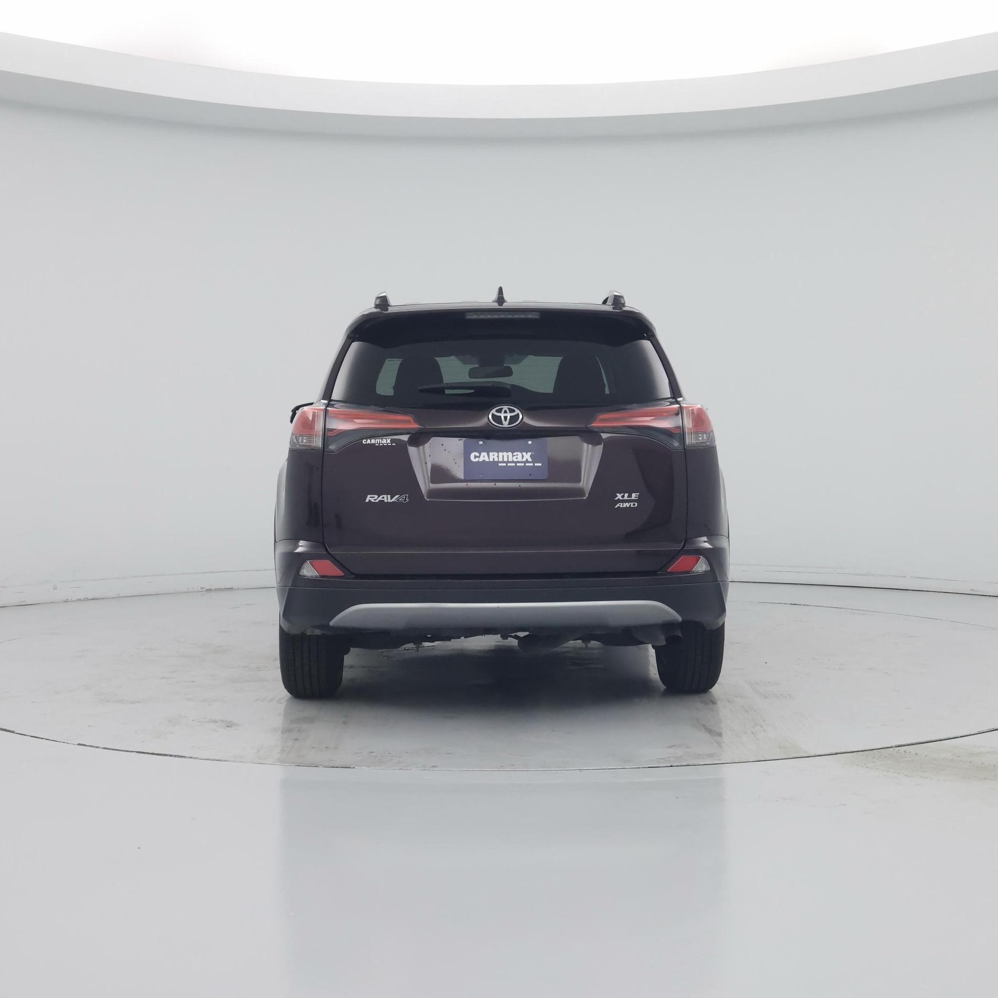 Thumbnail: 2017 Toyota RAV4 - 6