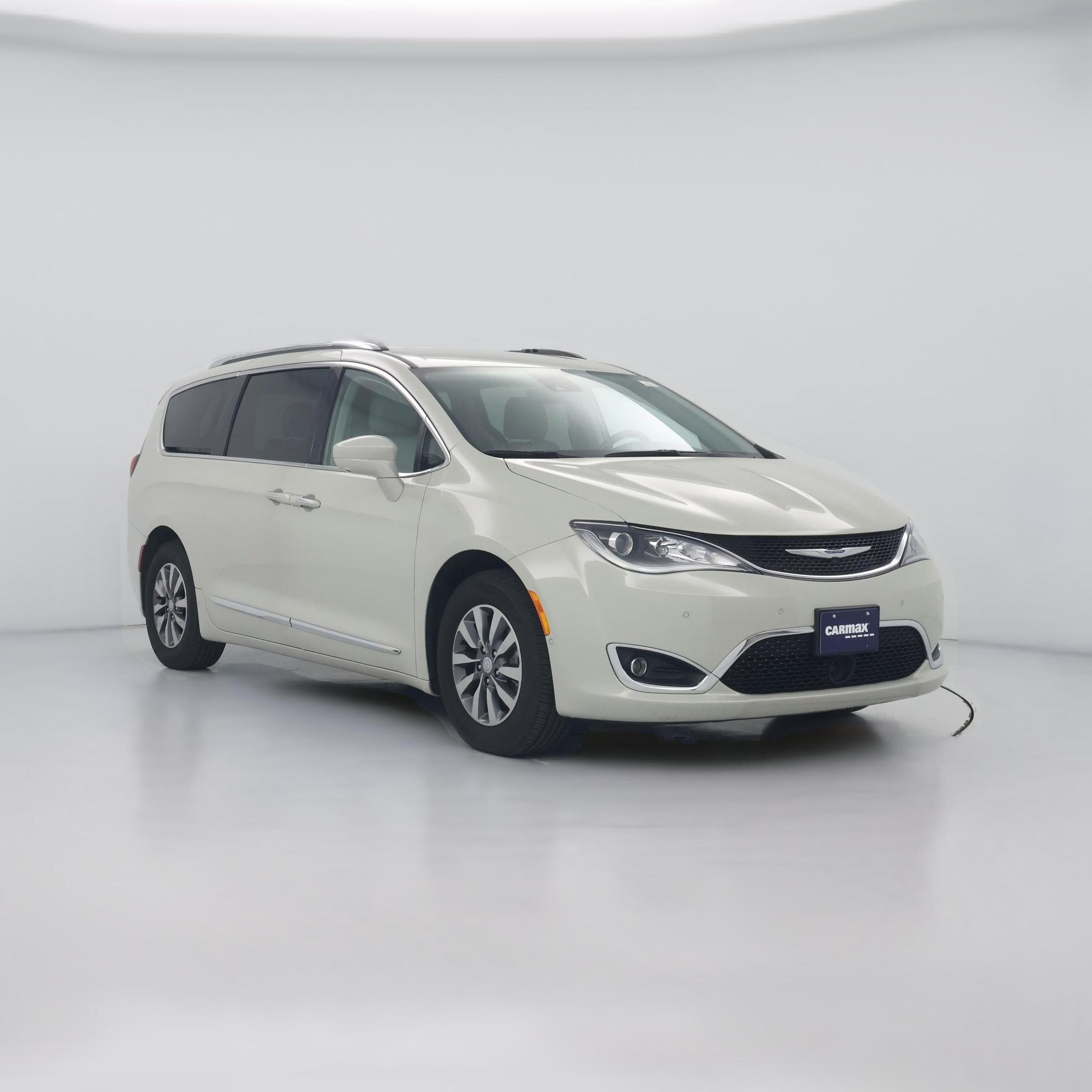 Thumbnail: 2019 Chrysler Pacifica - 1