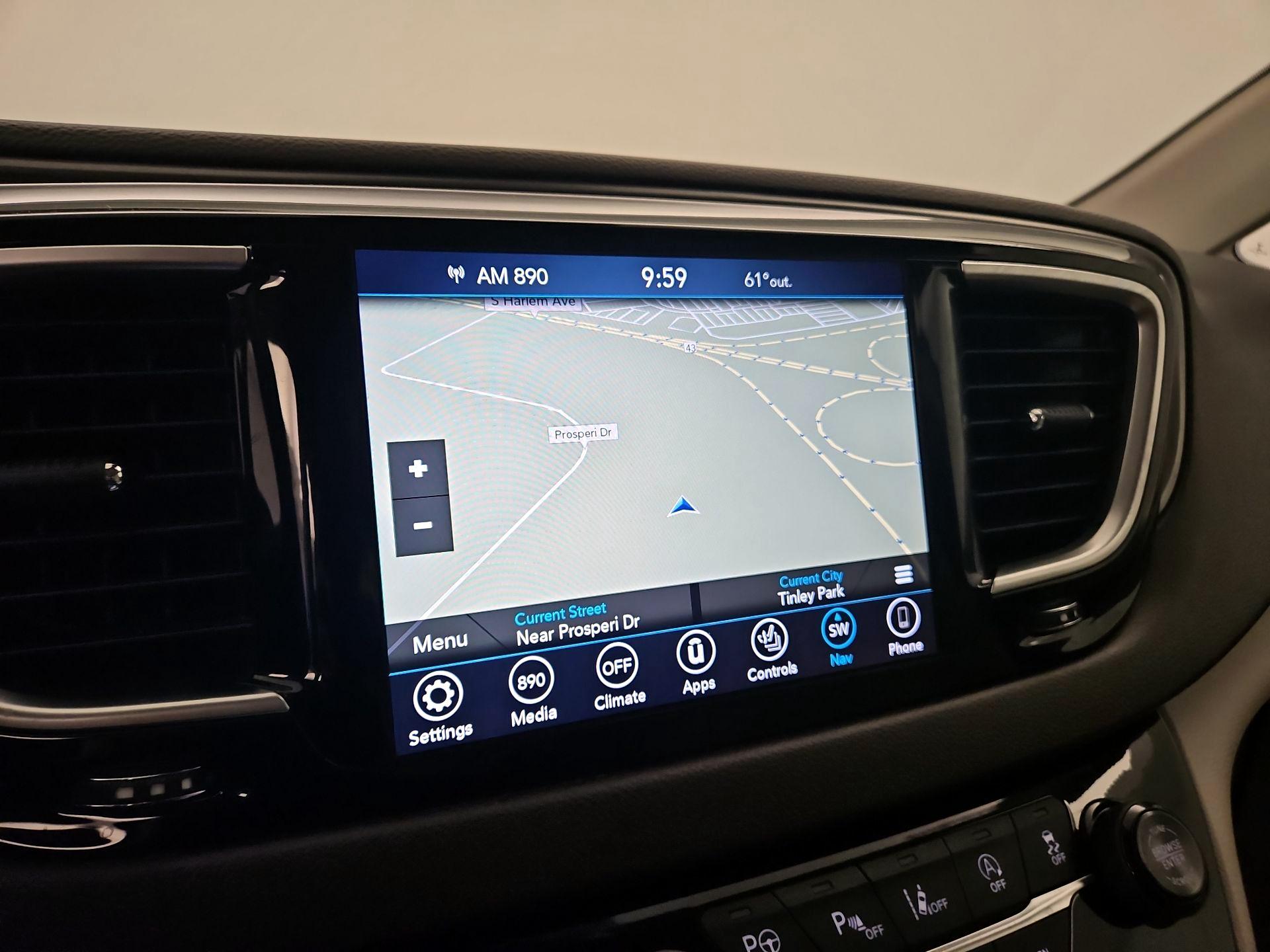 Thumbnail: 2019 Chrysler Pacifica - 14