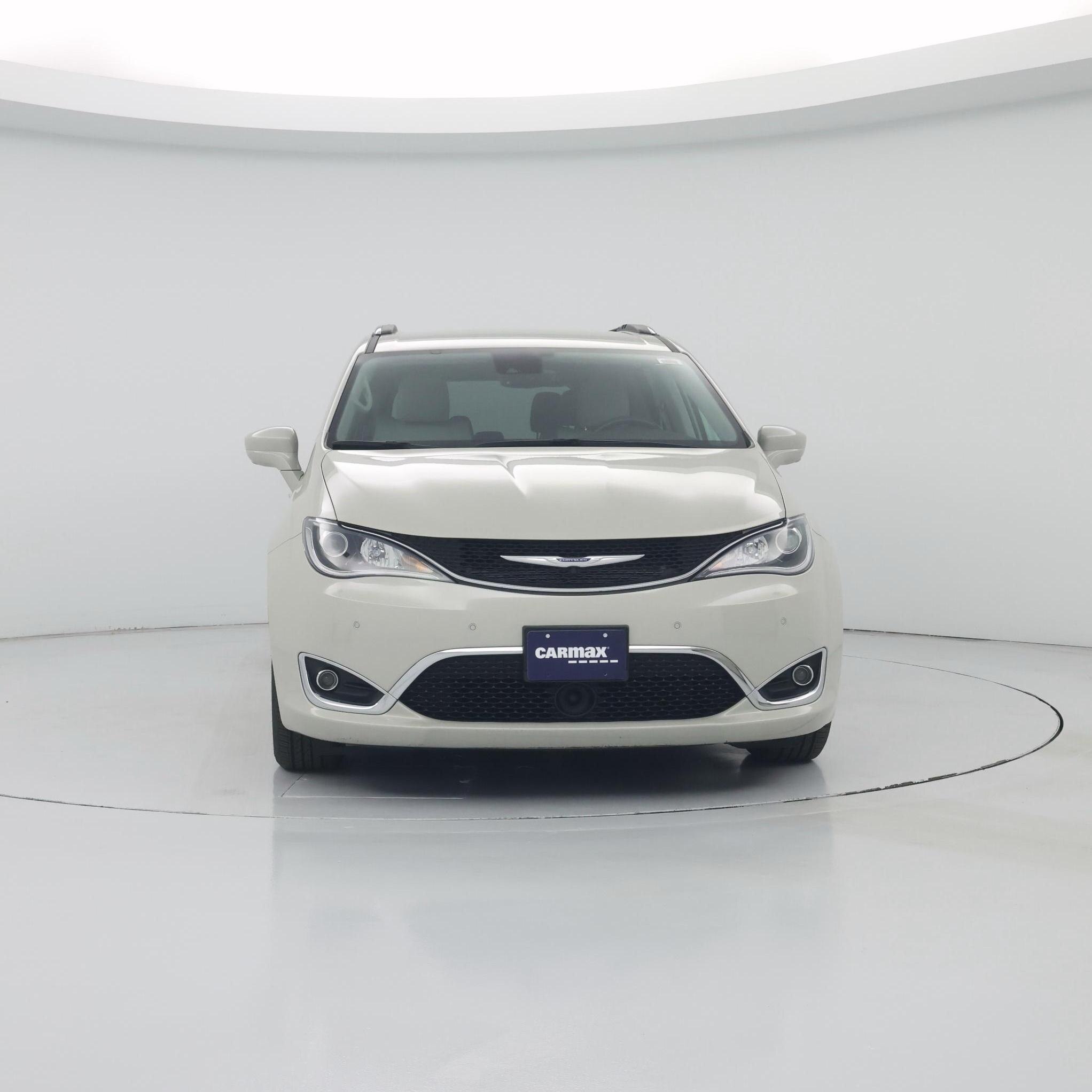 Thumbnail: 2019 Chrysler Pacifica - 5