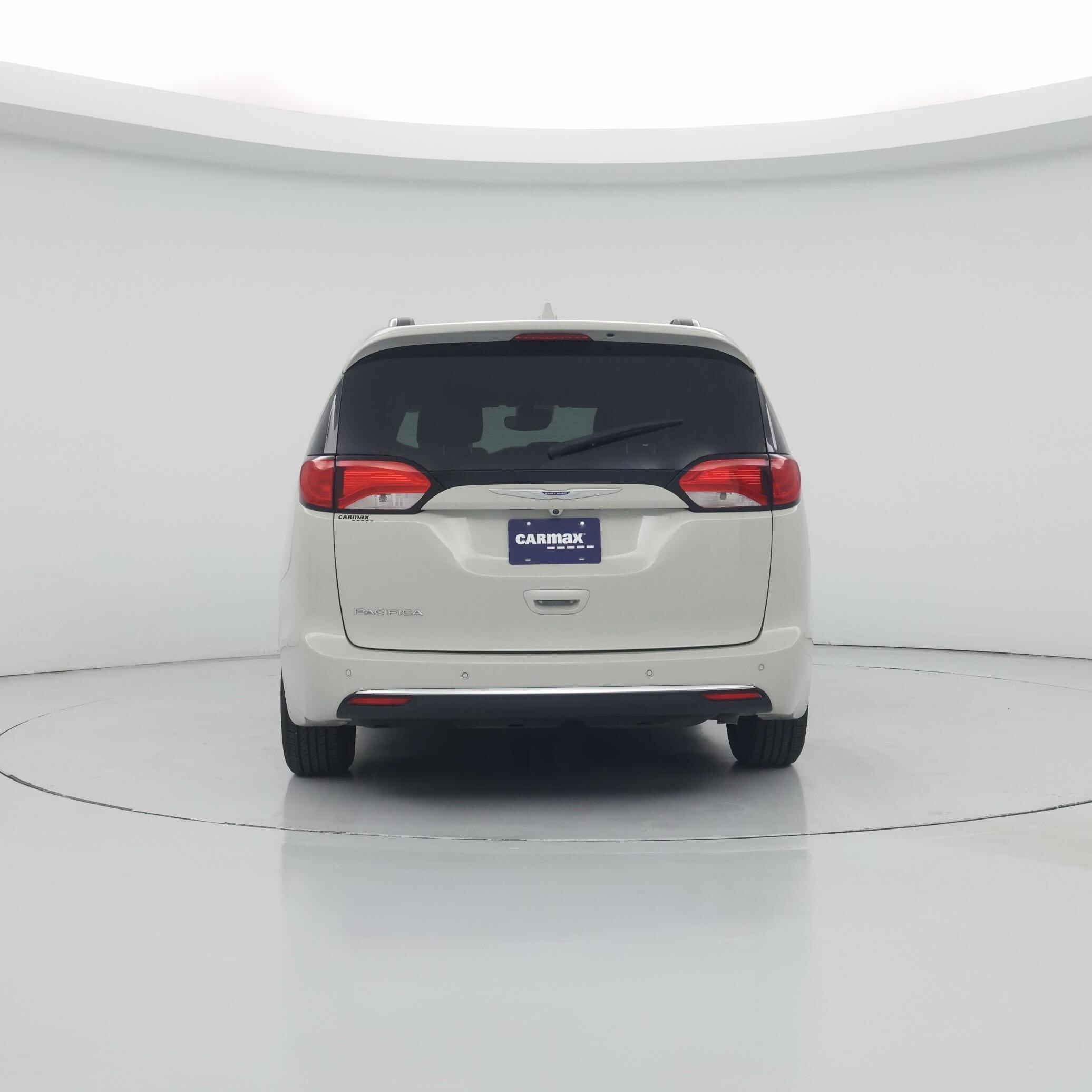 Thumbnail: 2019 Chrysler Pacifica - 6