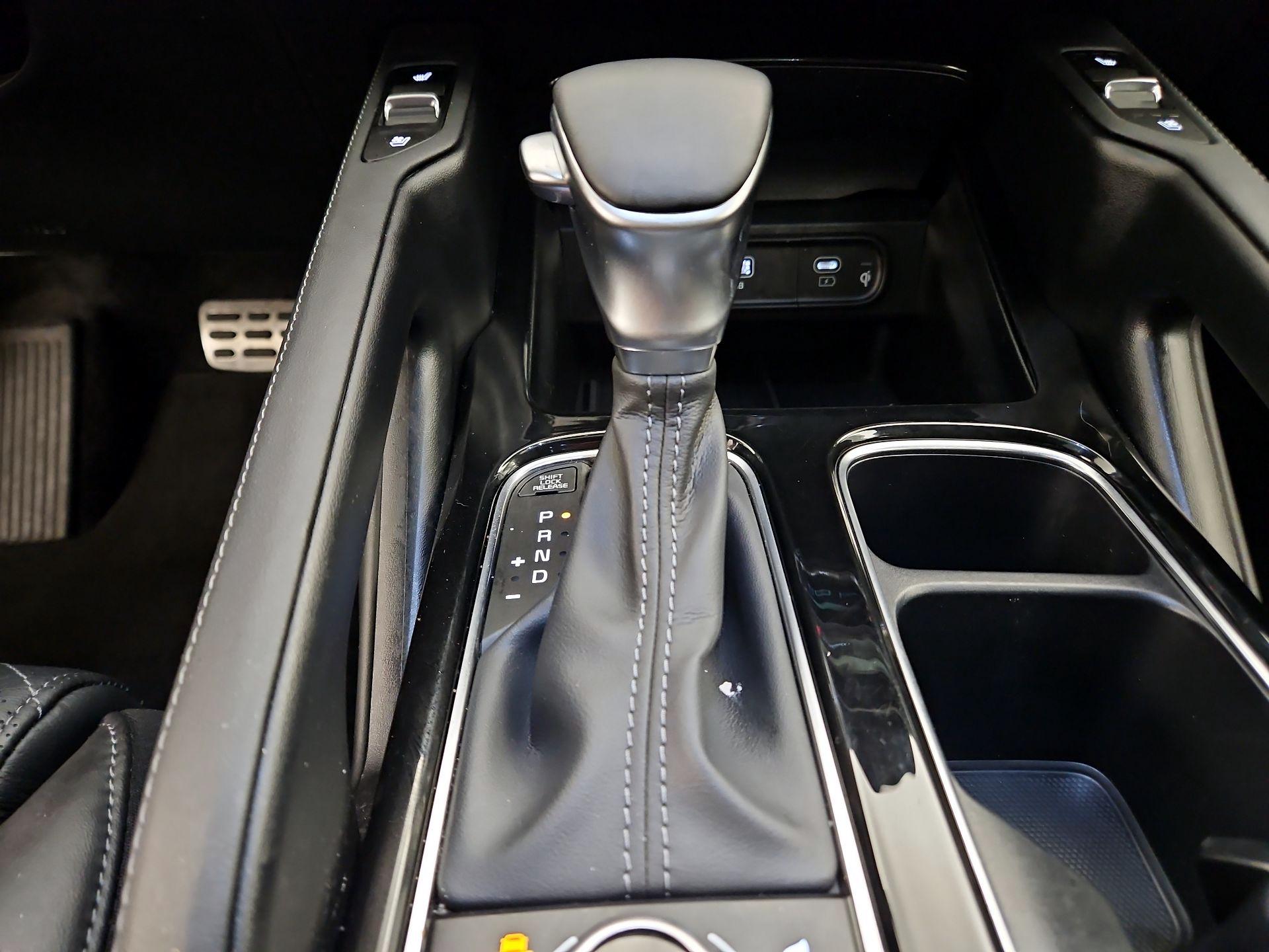 Thumbnail: 2023 Kia Telluride - 18