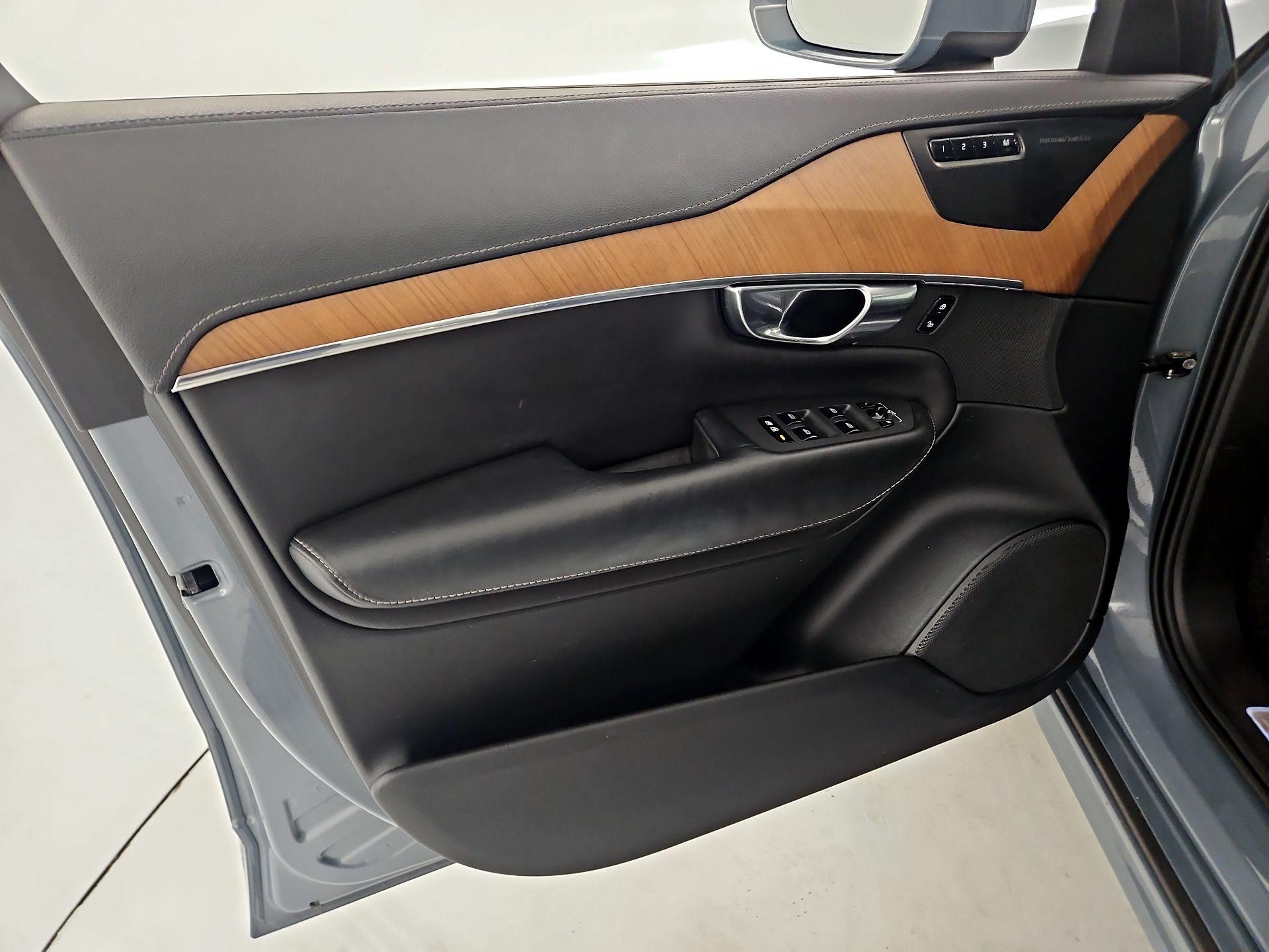 Thumbnail: 2020 Volvo XC90 - 12