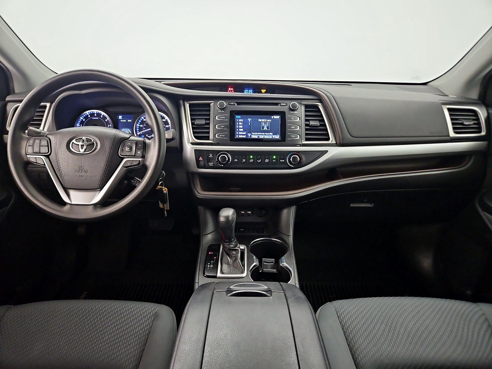 Thumbnail: 2019 Toyota Highlander - 9