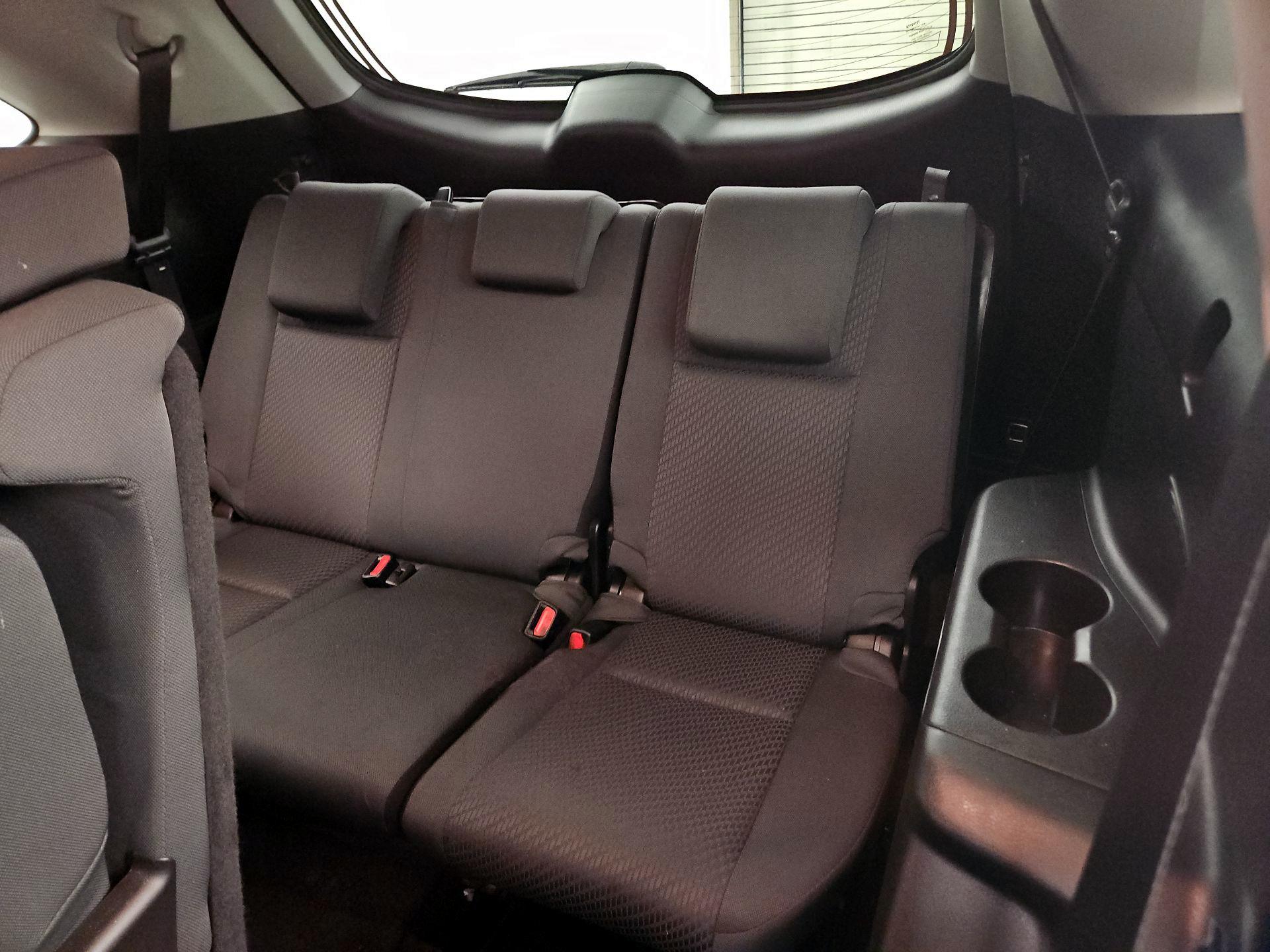 Thumbnail: 2019 Toyota Highlander - 20