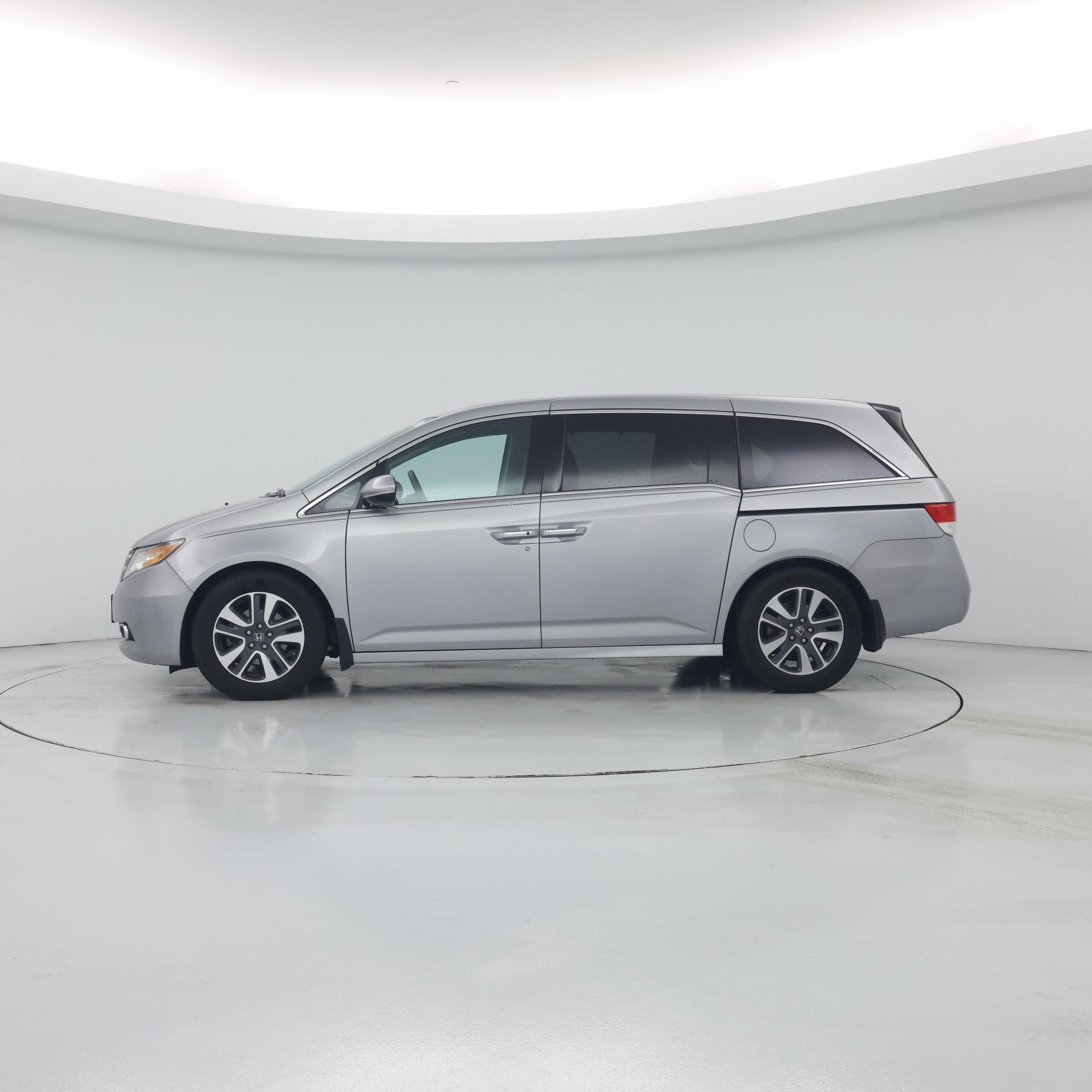 Thumbnail: 2016 Honda Odyssey - 3