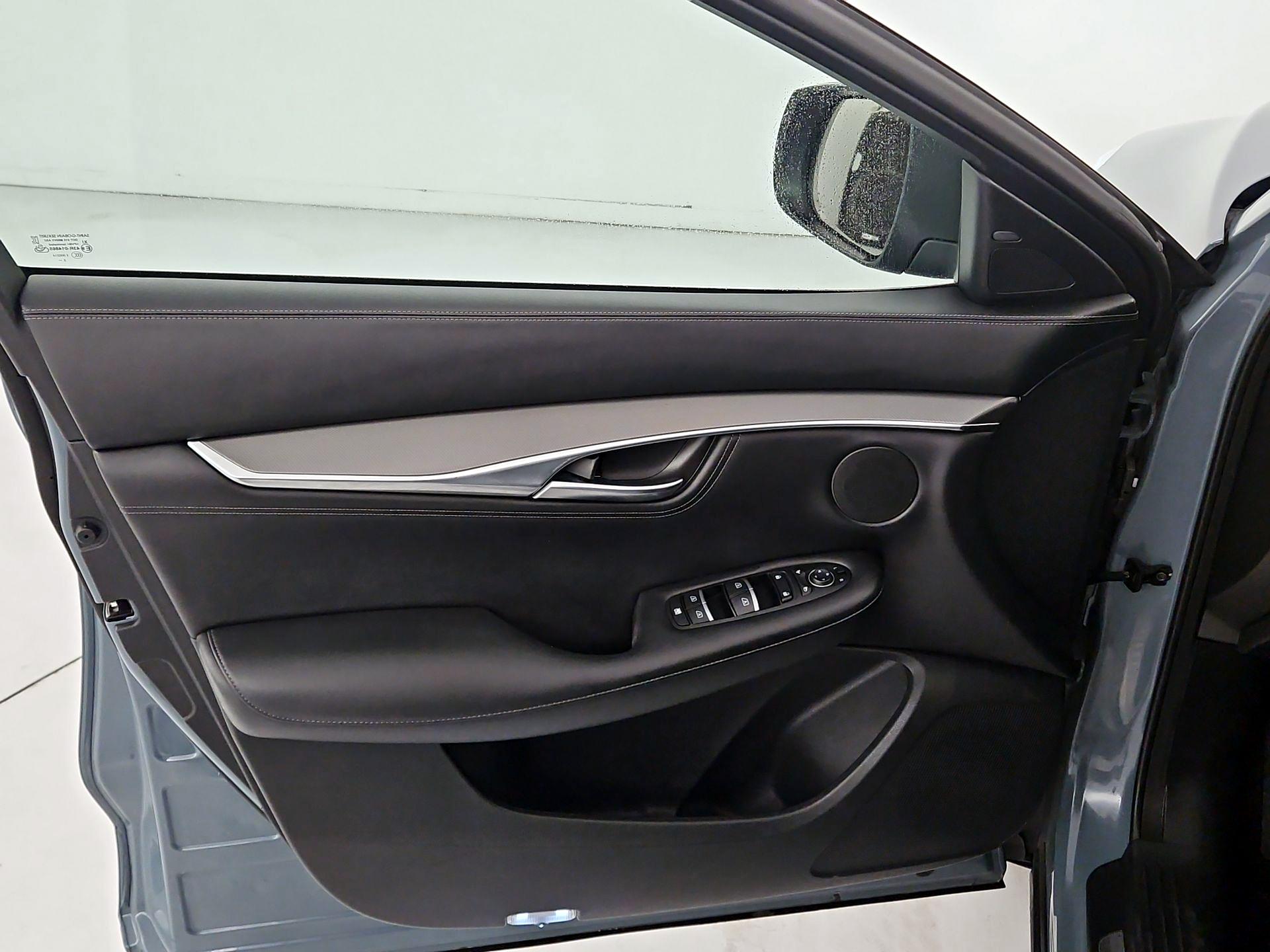 Thumbnail: 2023 INFINITI QX55 - 12