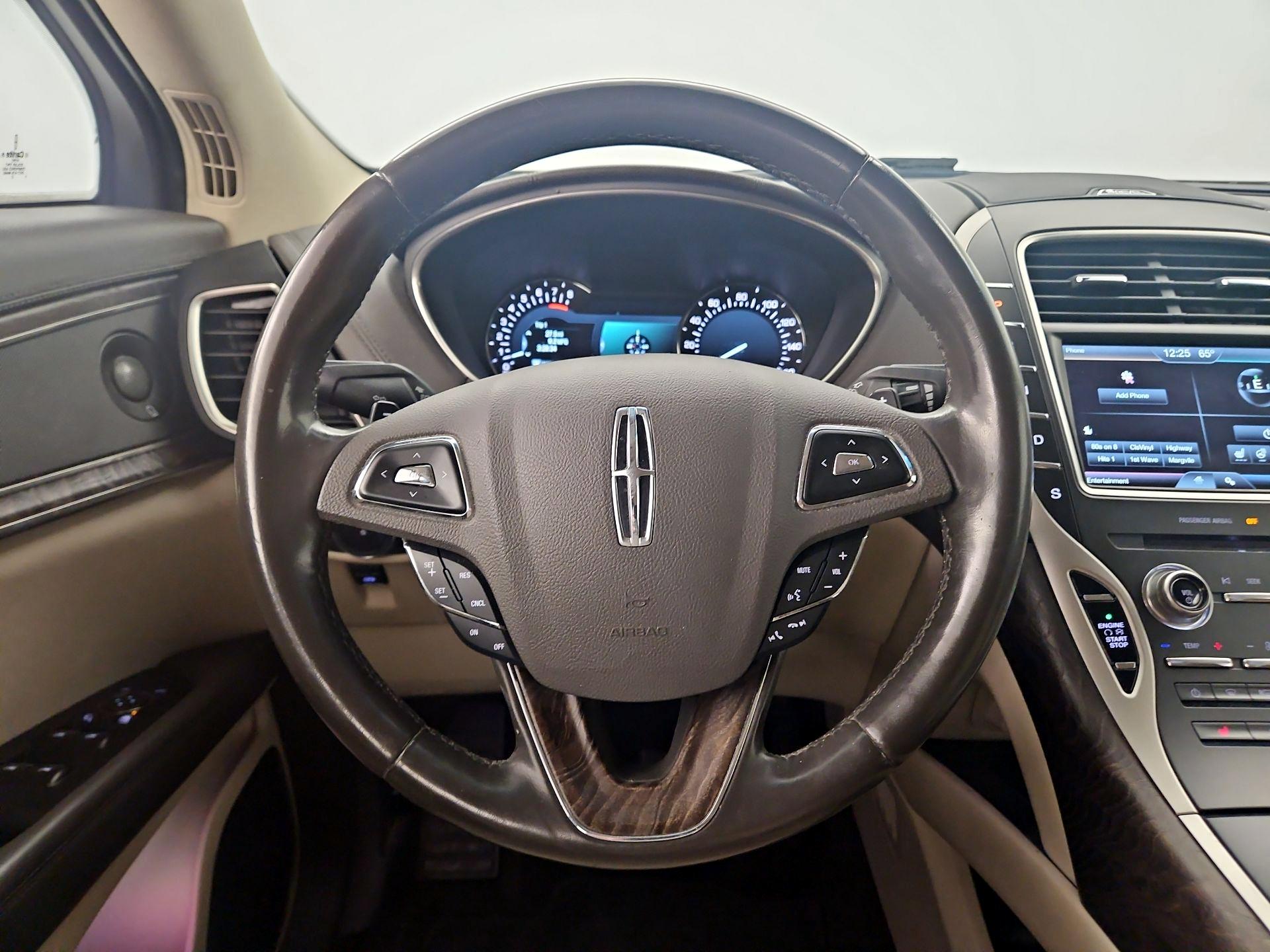 Thumbnail: 2016 Lincoln MKX - 10