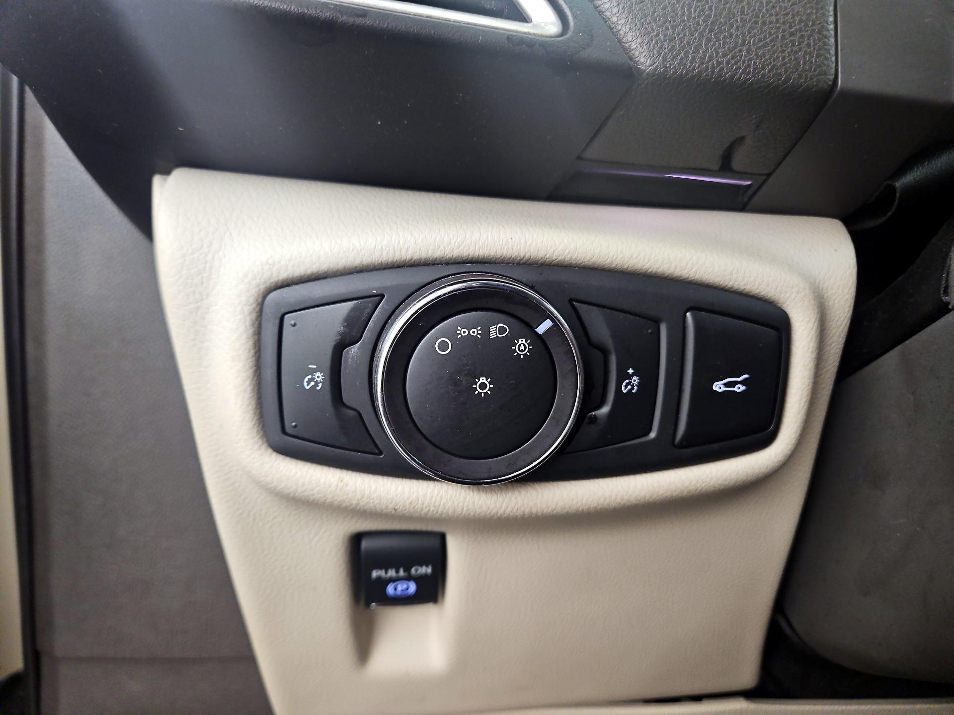 Thumbnail: 2016 Lincoln MKX - 13