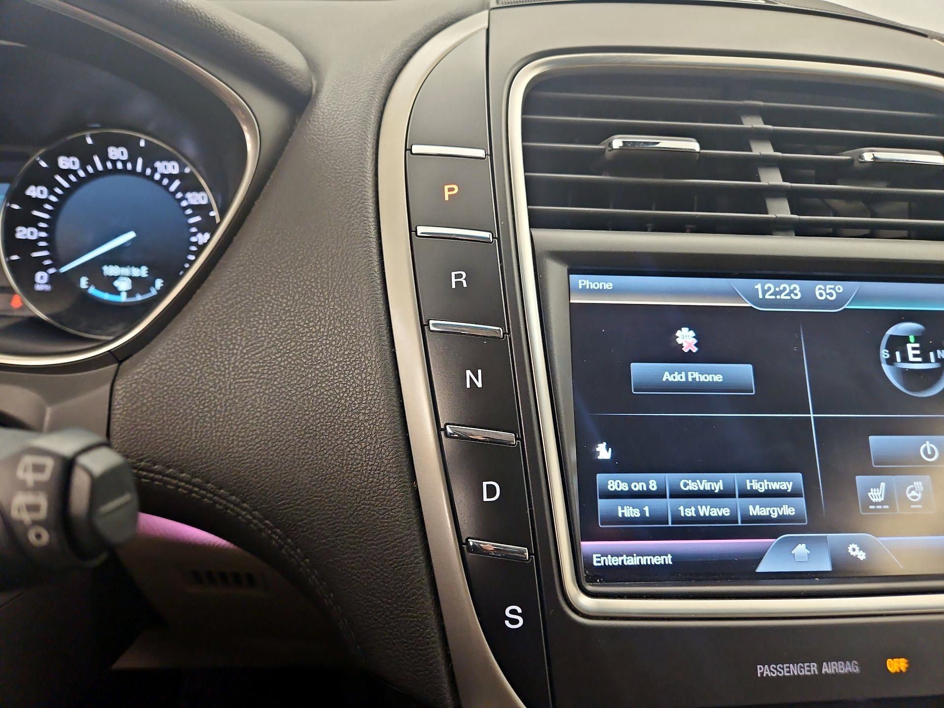 Thumbnail: 2016 Lincoln MKX - 17