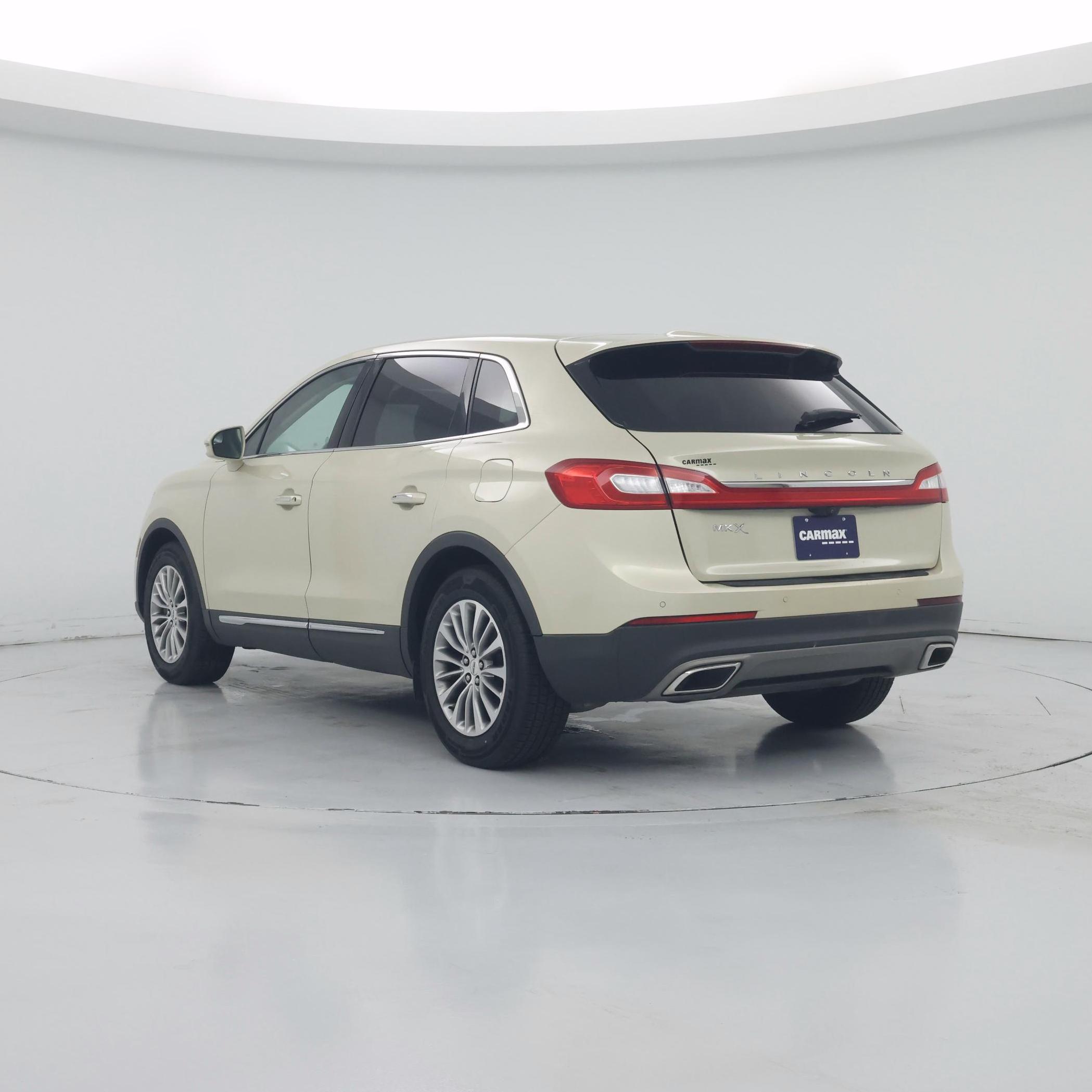 Thumbnail: 2016 Lincoln MKX - 2