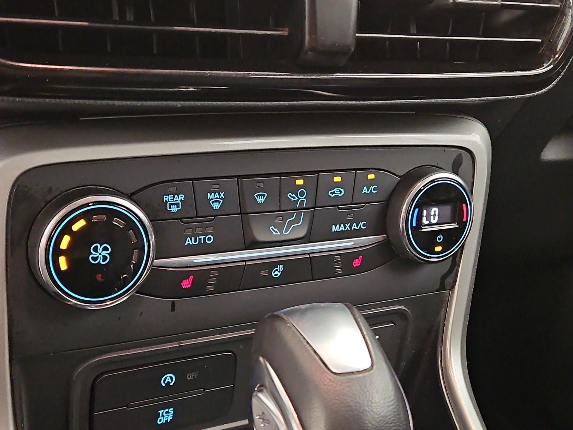 Thumbnail: 2020 Ford EcoSport - 17