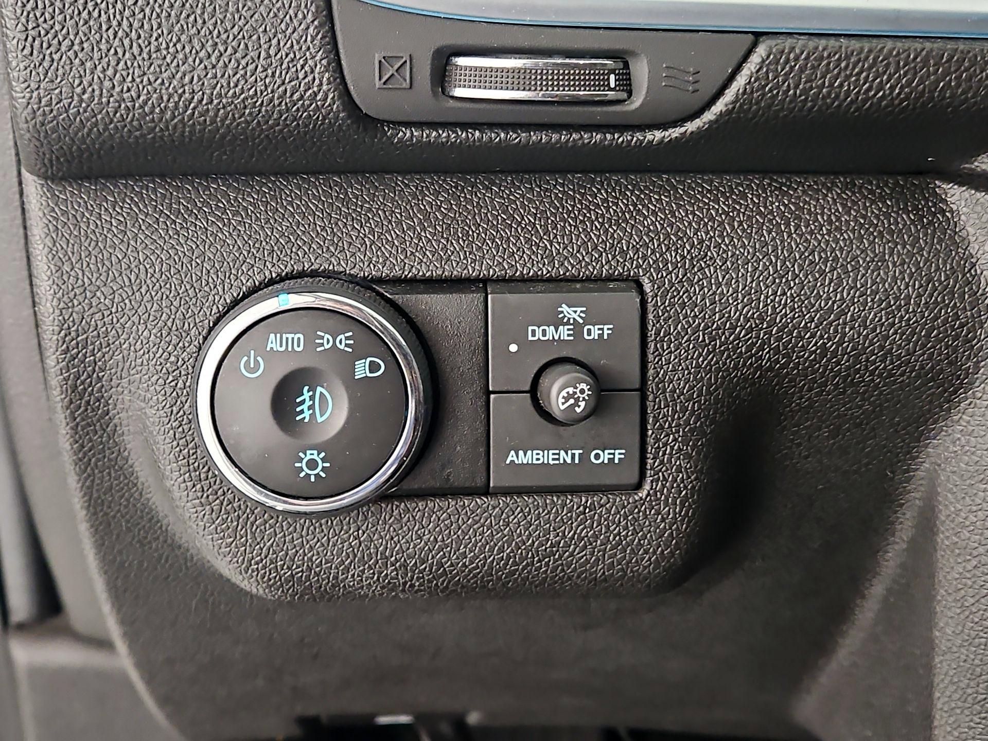 Thumbnail: 2015 Chevrolet Traverse - 13