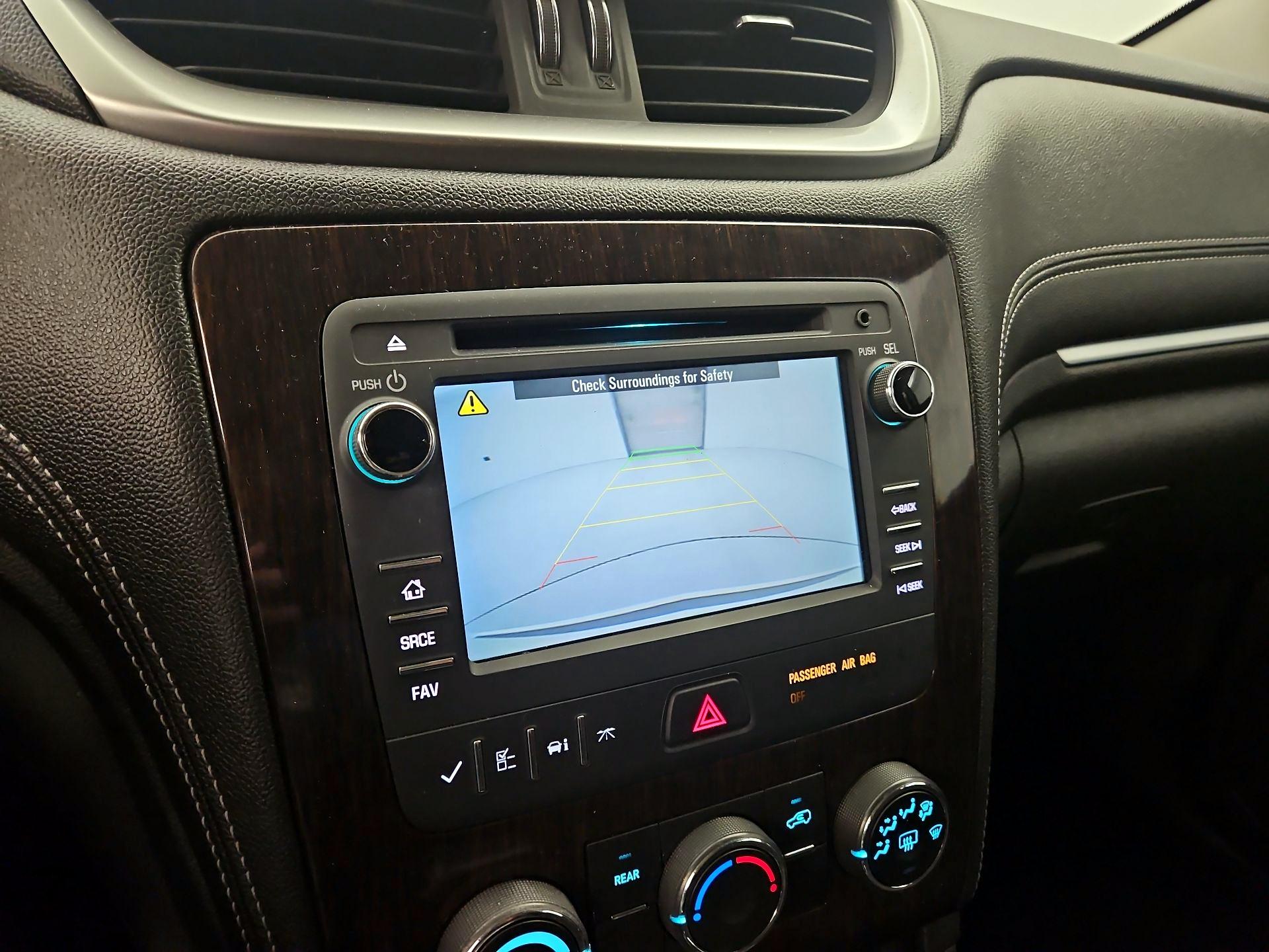 Thumbnail: 2015 Chevrolet Traverse - 14