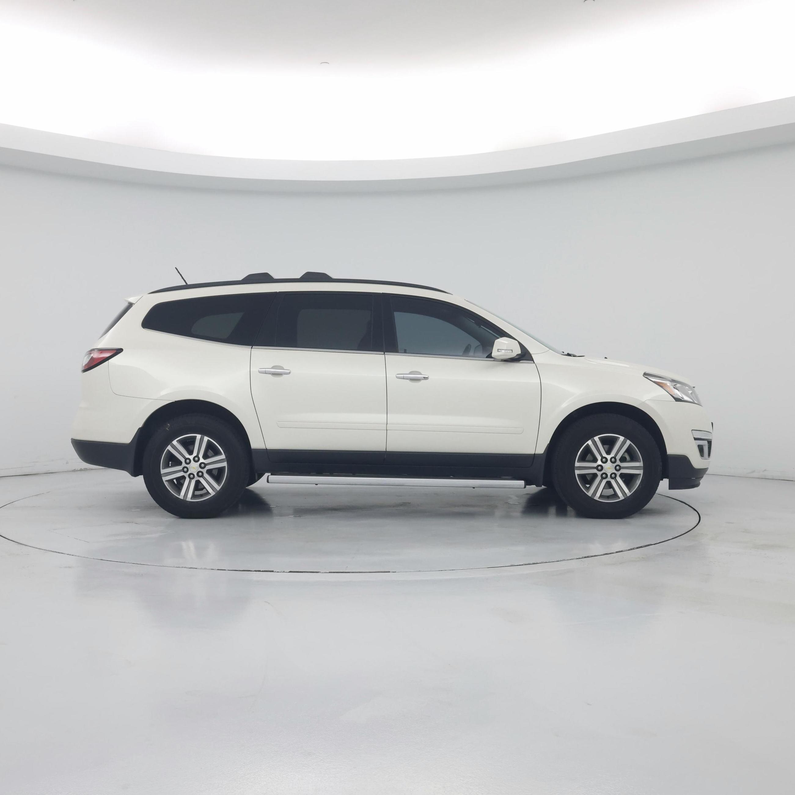 Thumbnail: 2015 Chevrolet Traverse - 7
