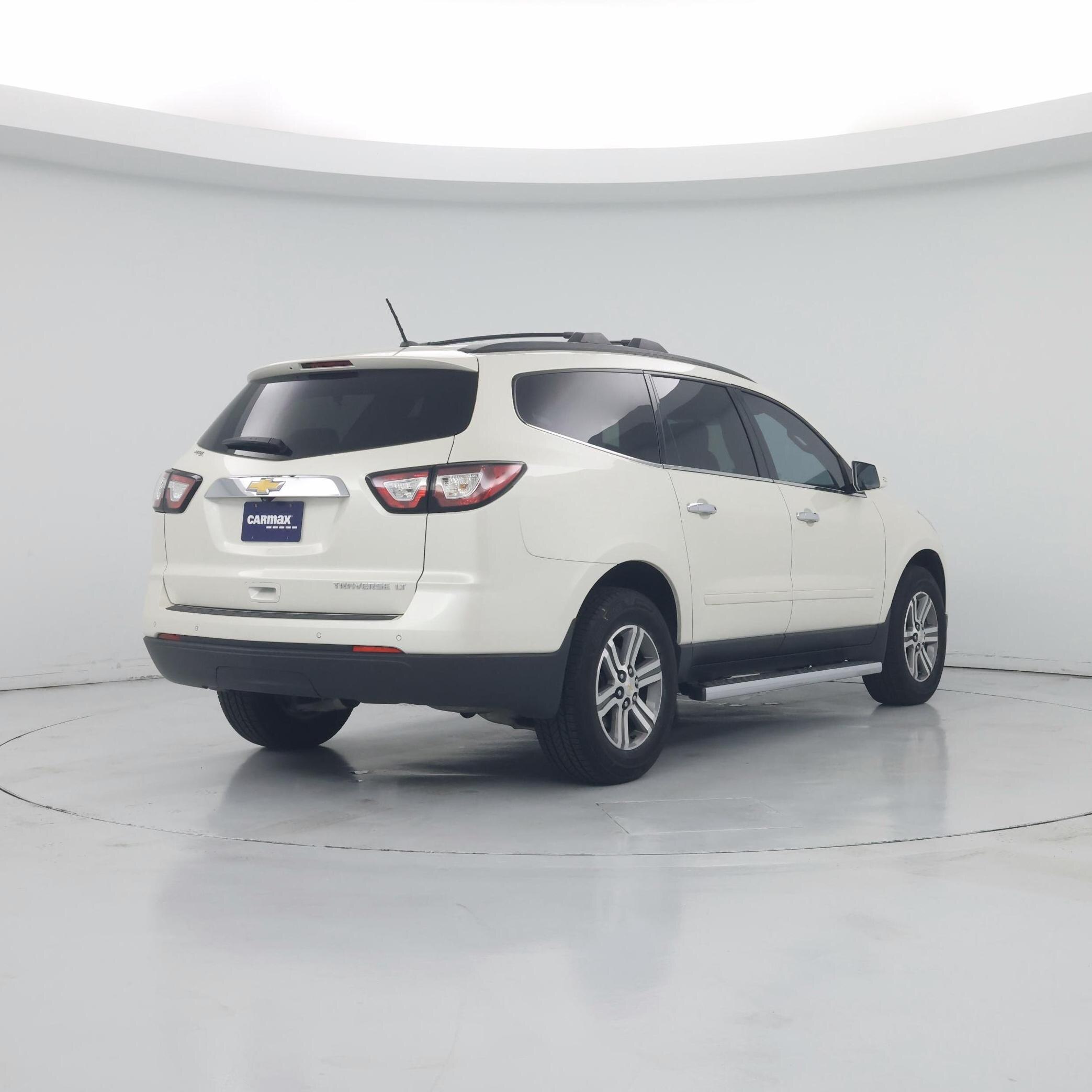 Thumbnail: 2015 Chevrolet Traverse - 8